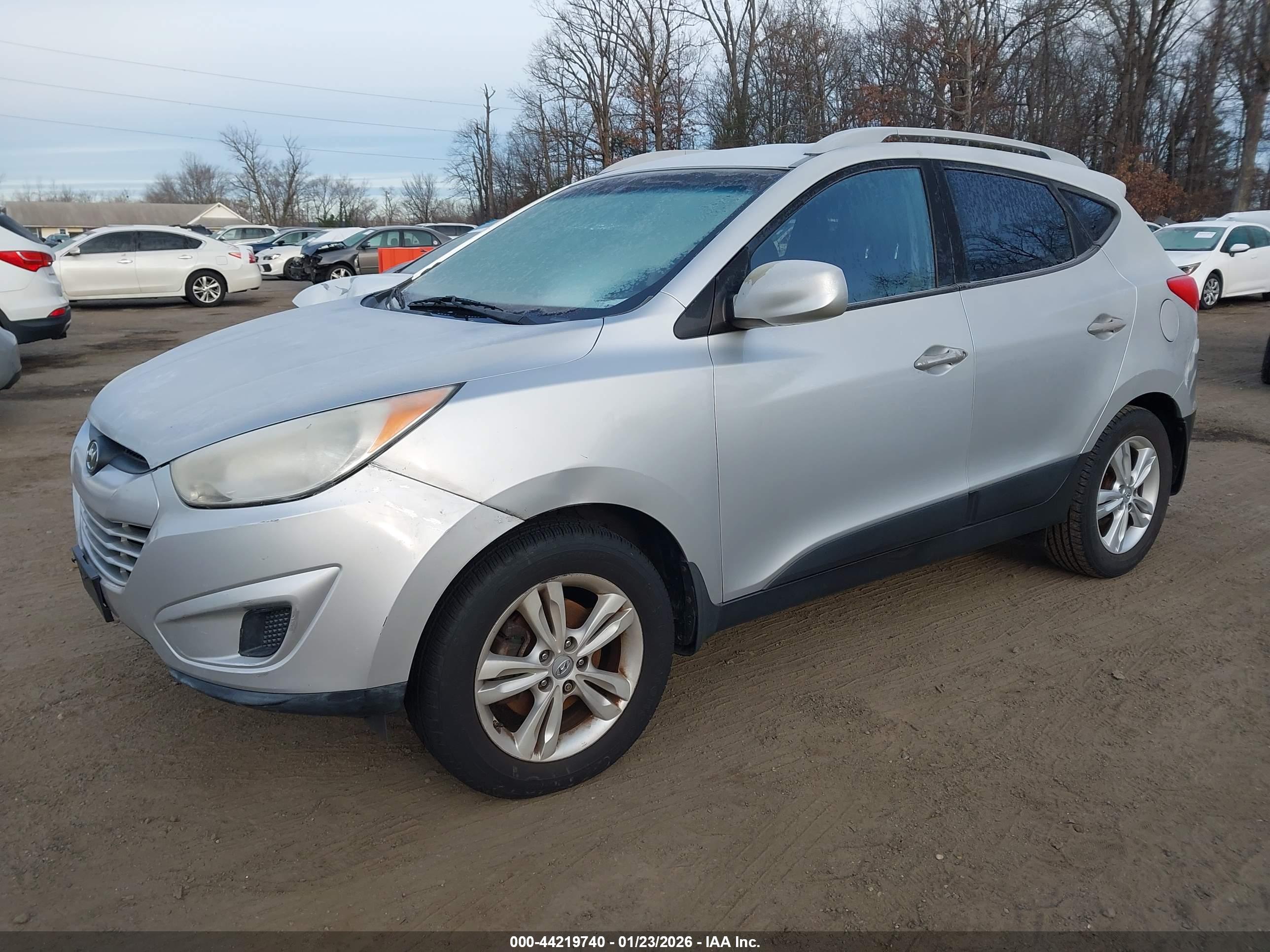 HYUNDAI TUCSON image 2