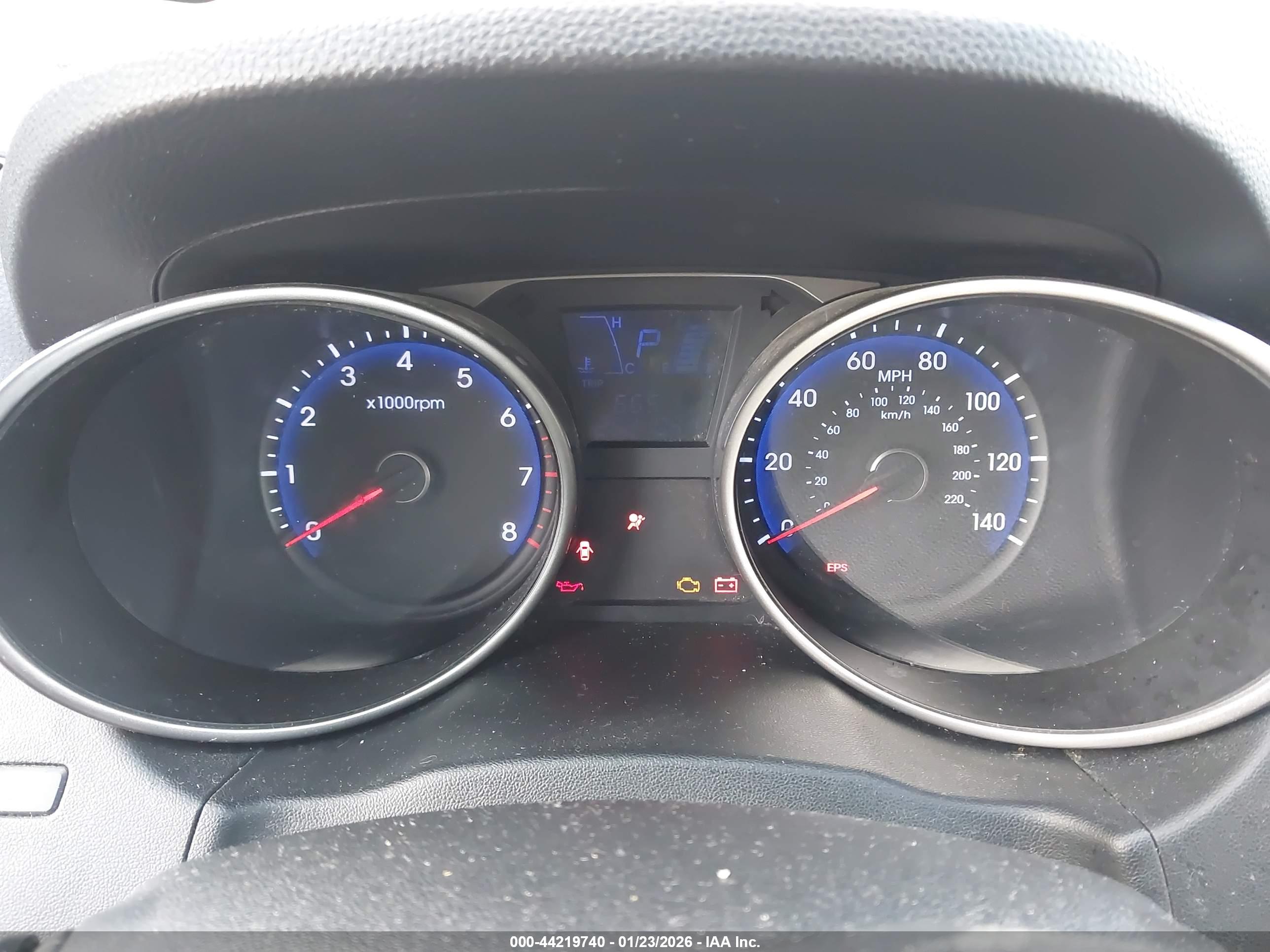 HYUNDAI TUCSON image 7