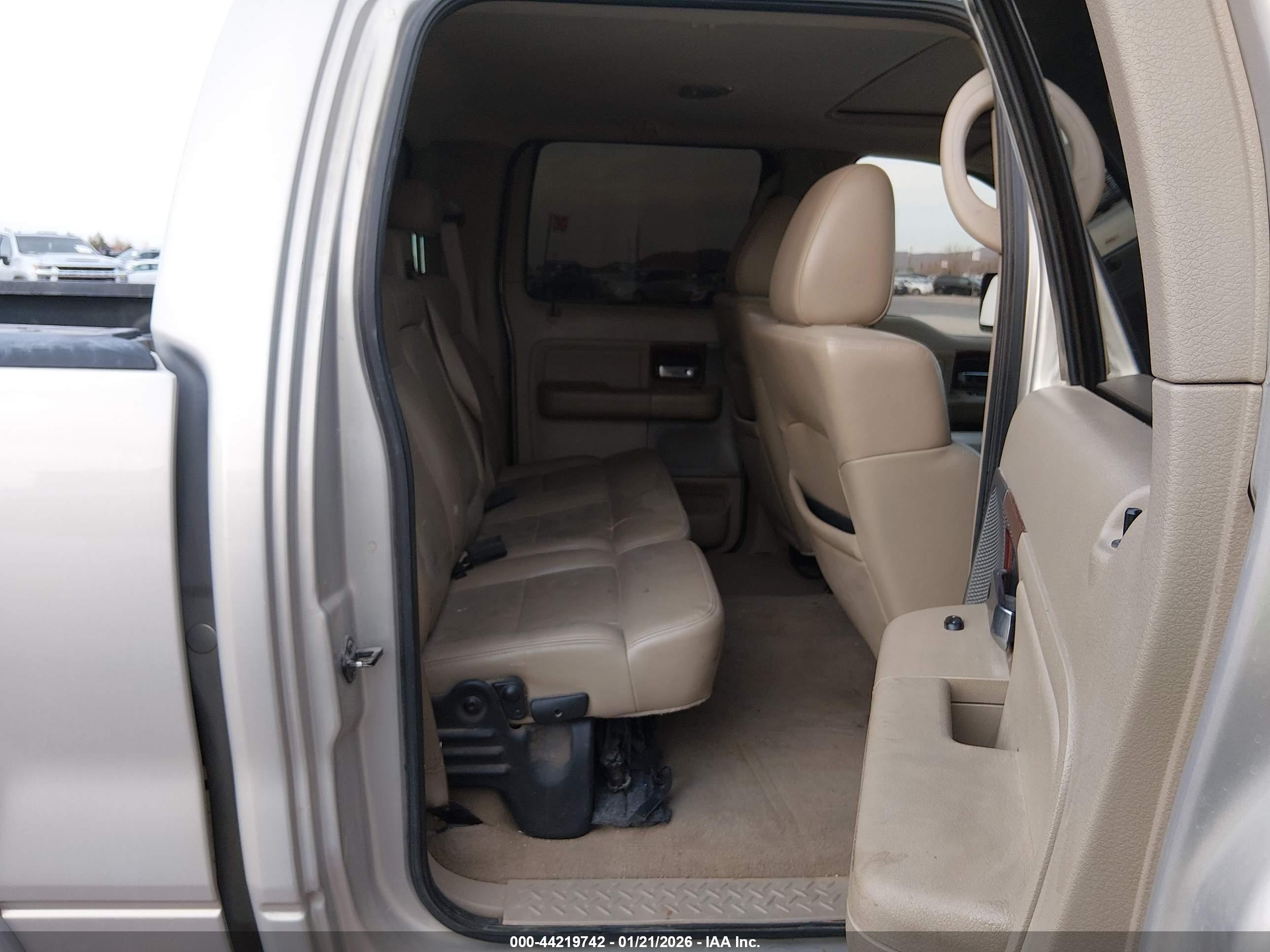 FORD F-150 image 8