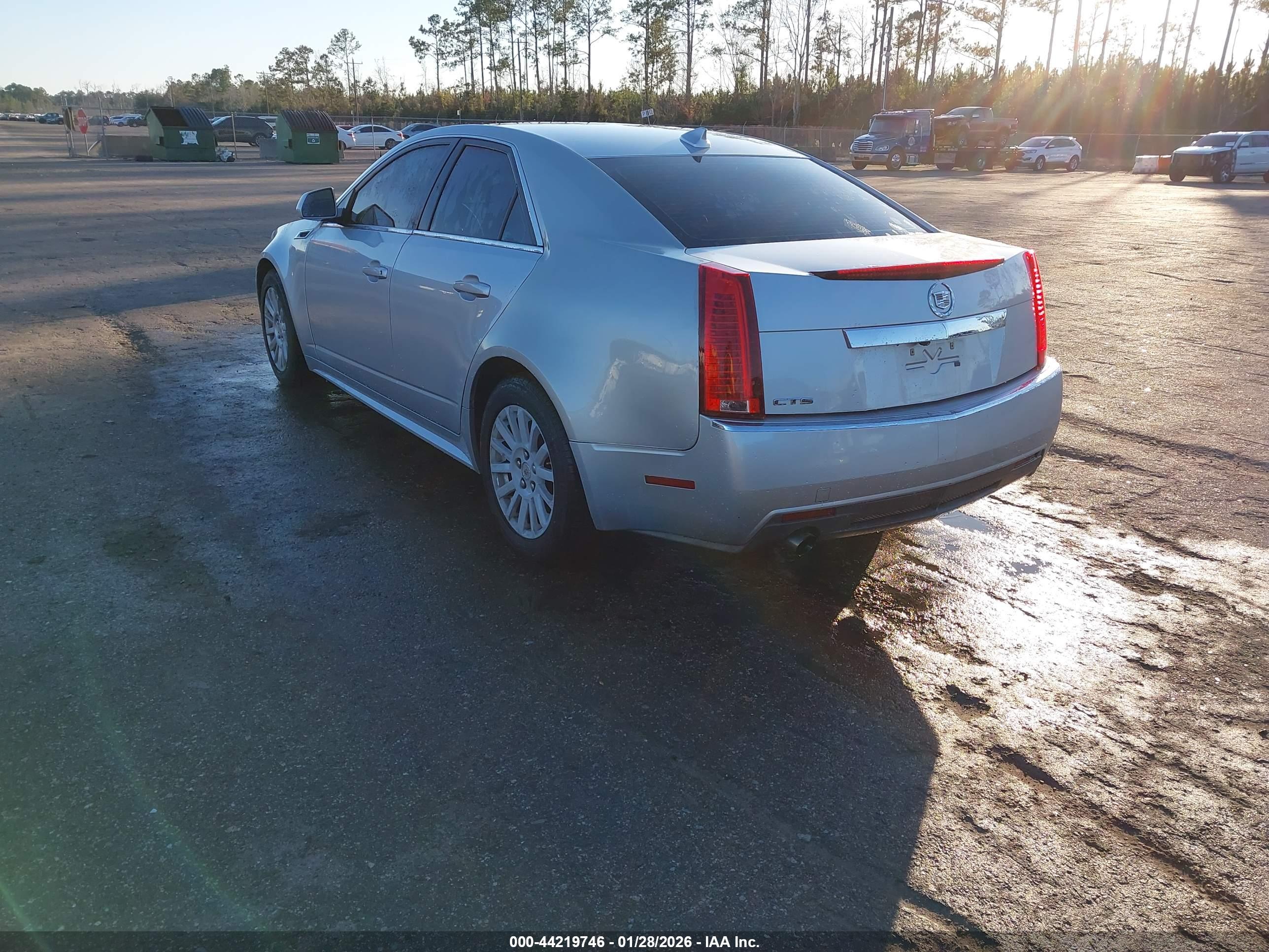 CADILLAC CTS image 3