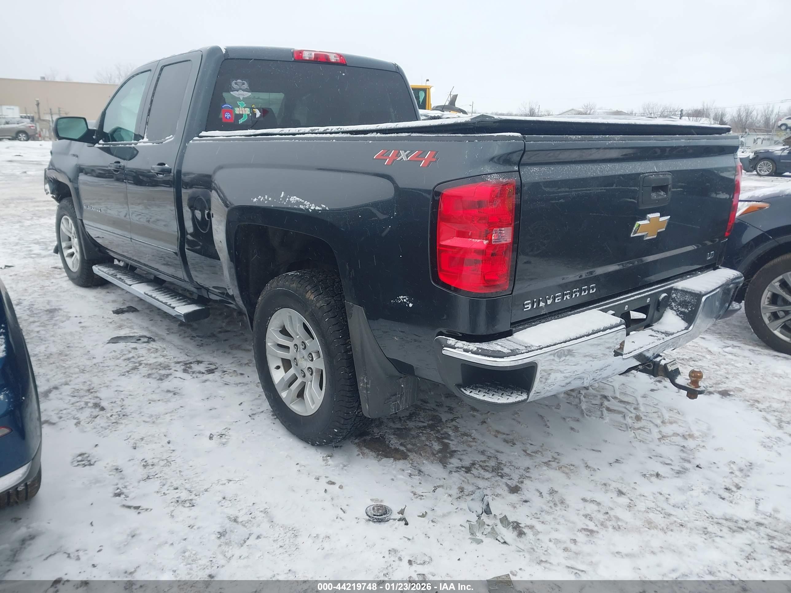 CHEVROLET SILVERADO image 3
