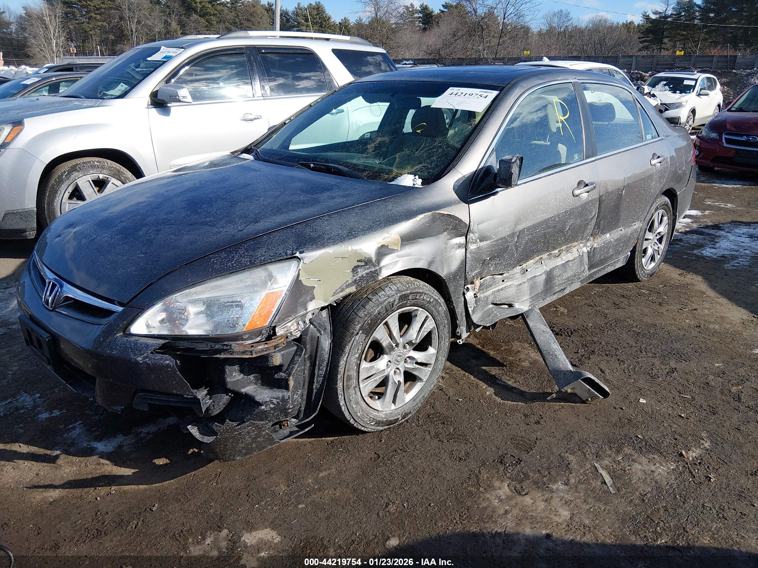 HONDA ACCORD image 2