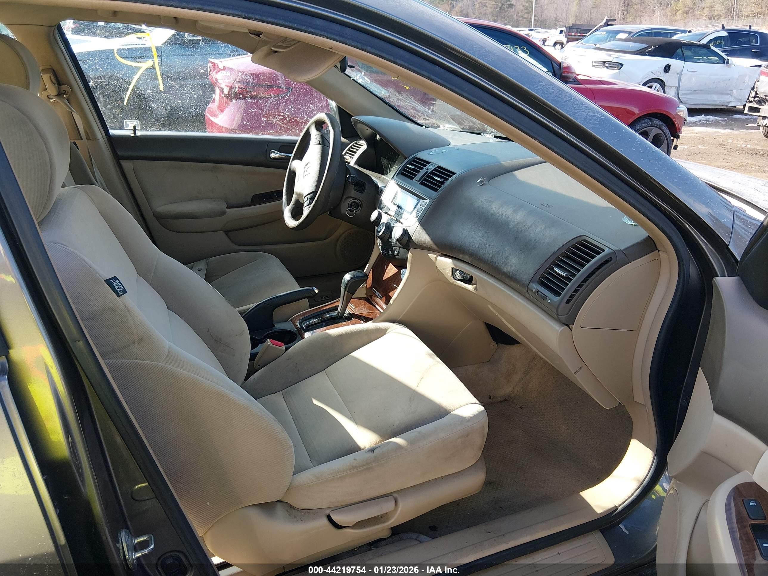 HONDA ACCORD image 5