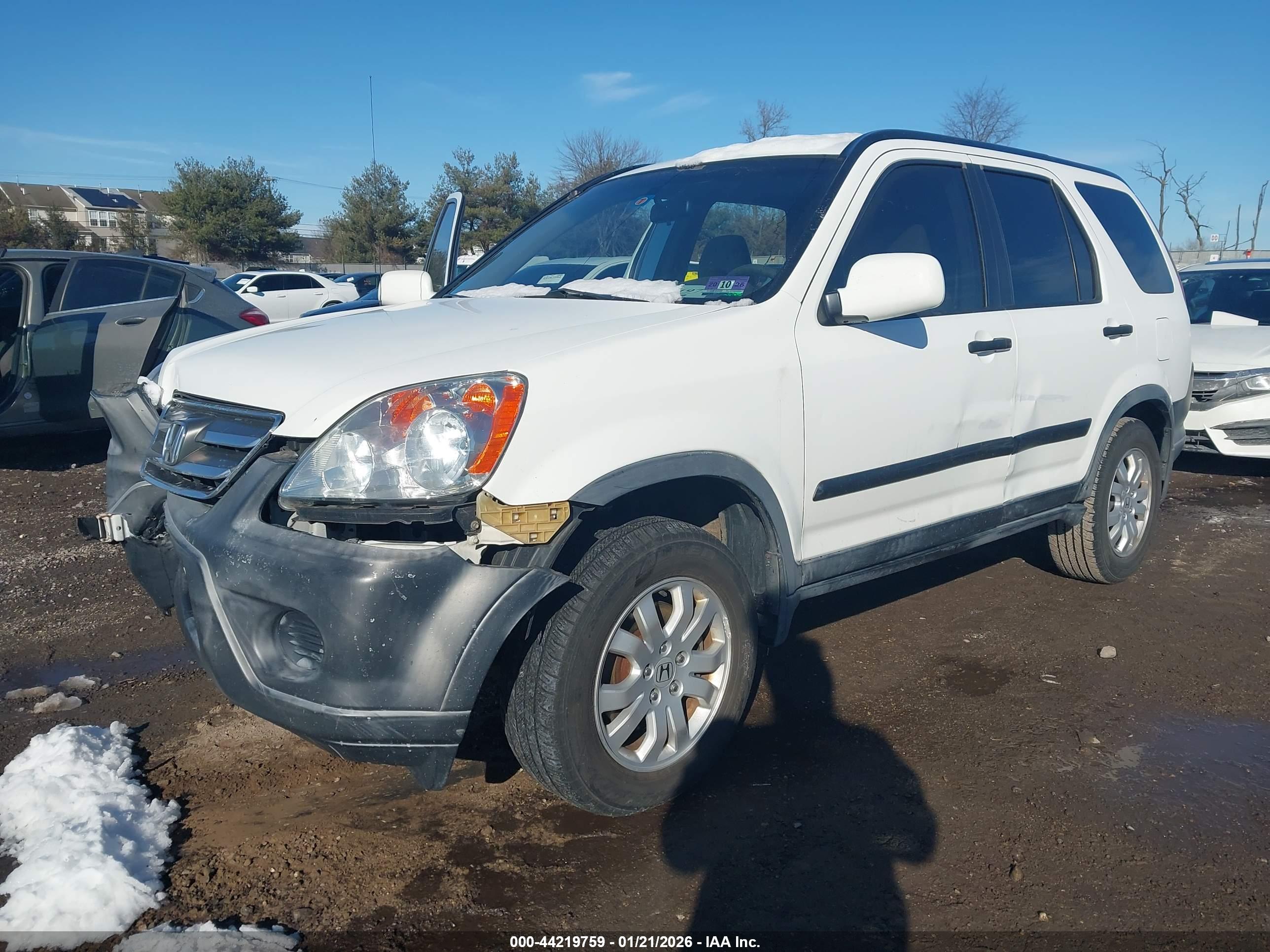 HONDA CR-V image 2