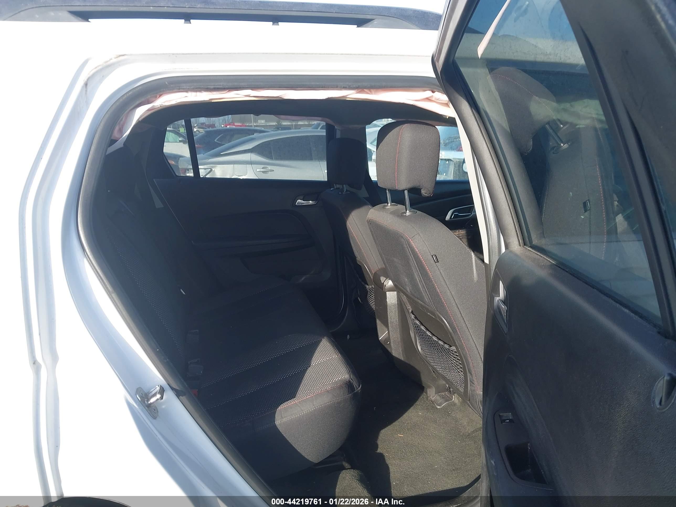 GMC TERRAIN image 8