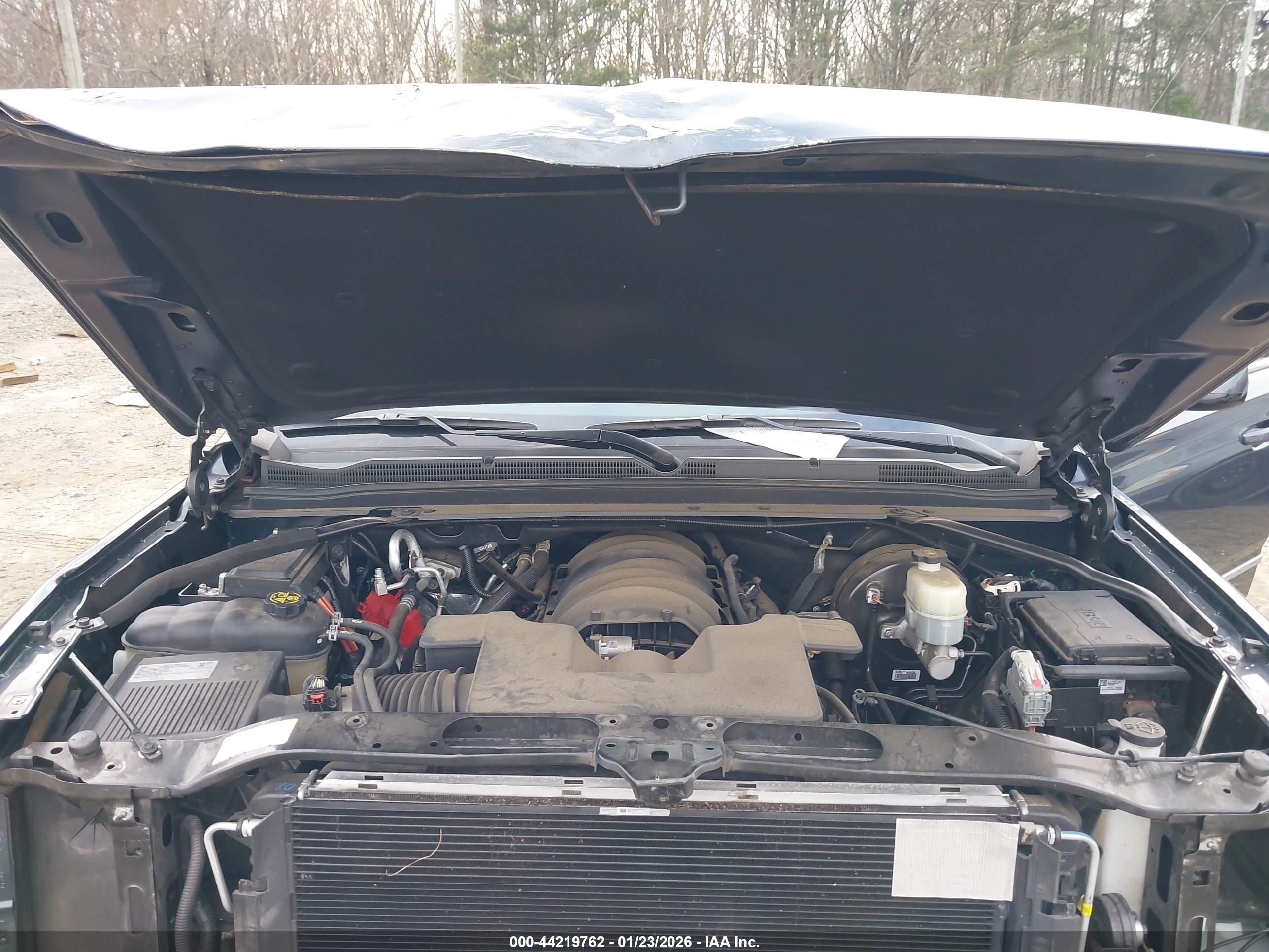 CHEVROLET TAHOE image 10