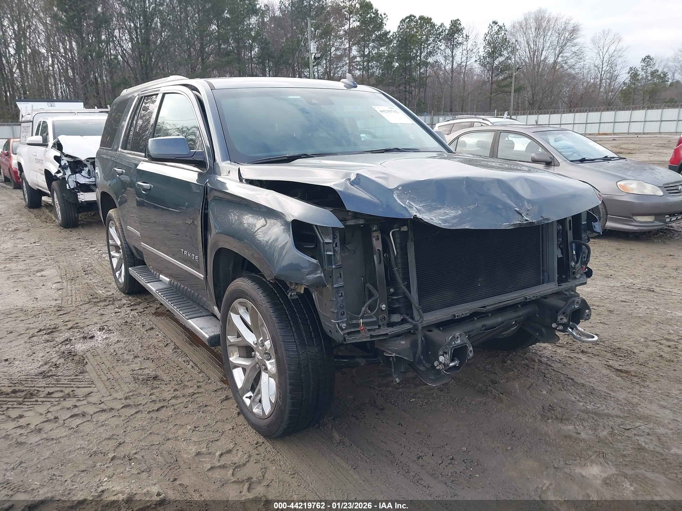 CHEVROLET TAHOE image 6