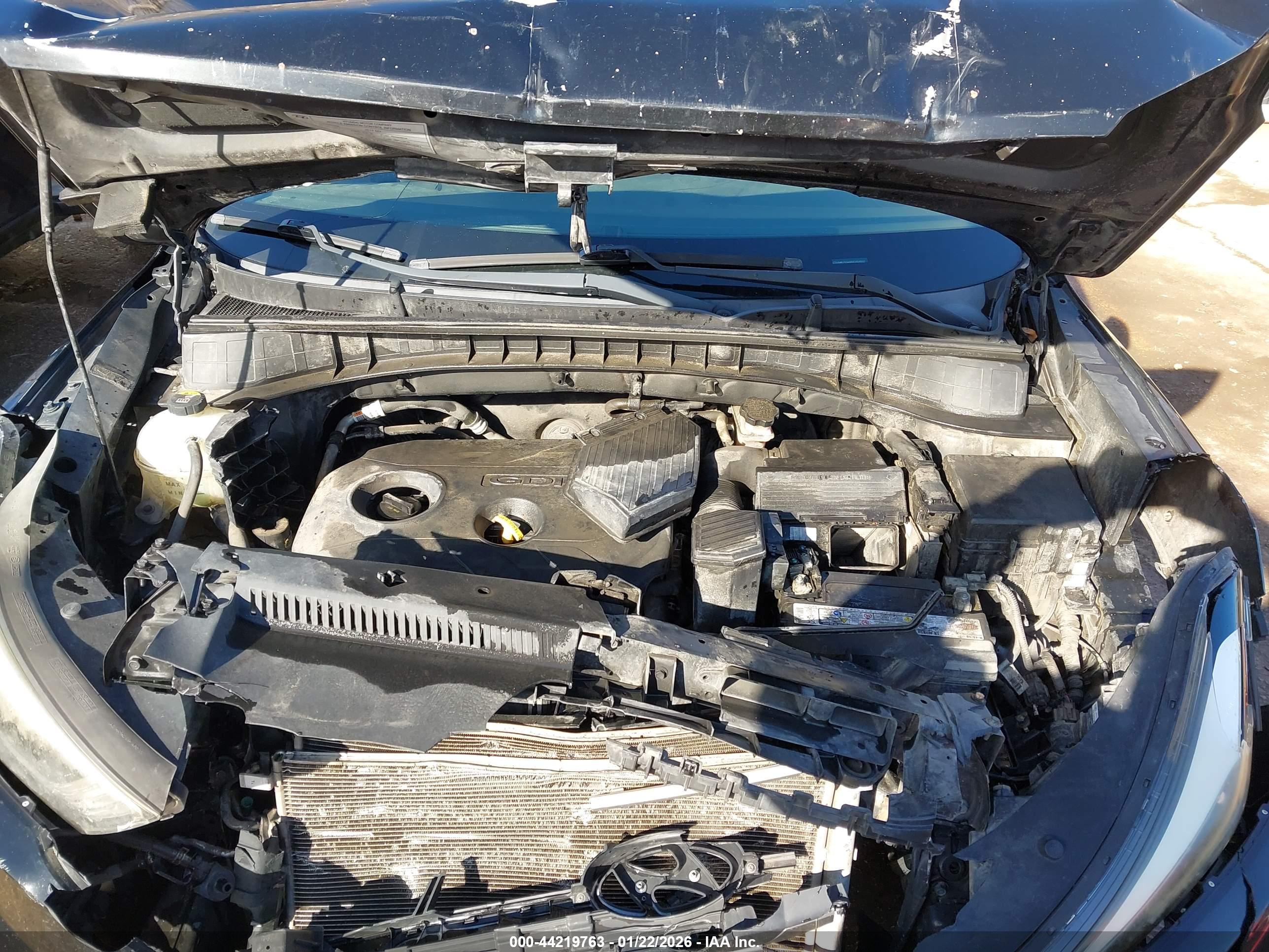 HYUNDAI TUCSON image 10