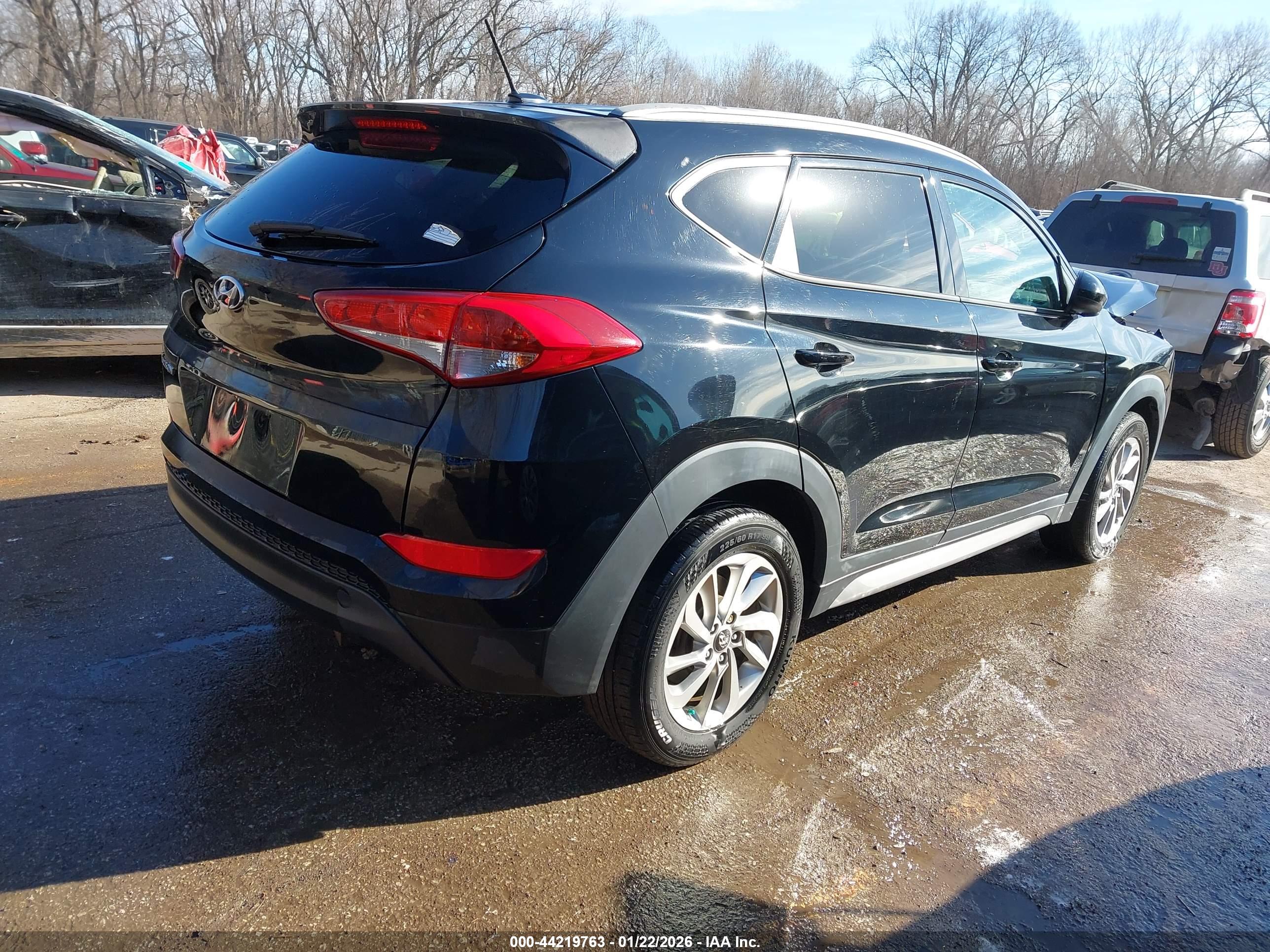 HYUNDAI TUCSON image 4