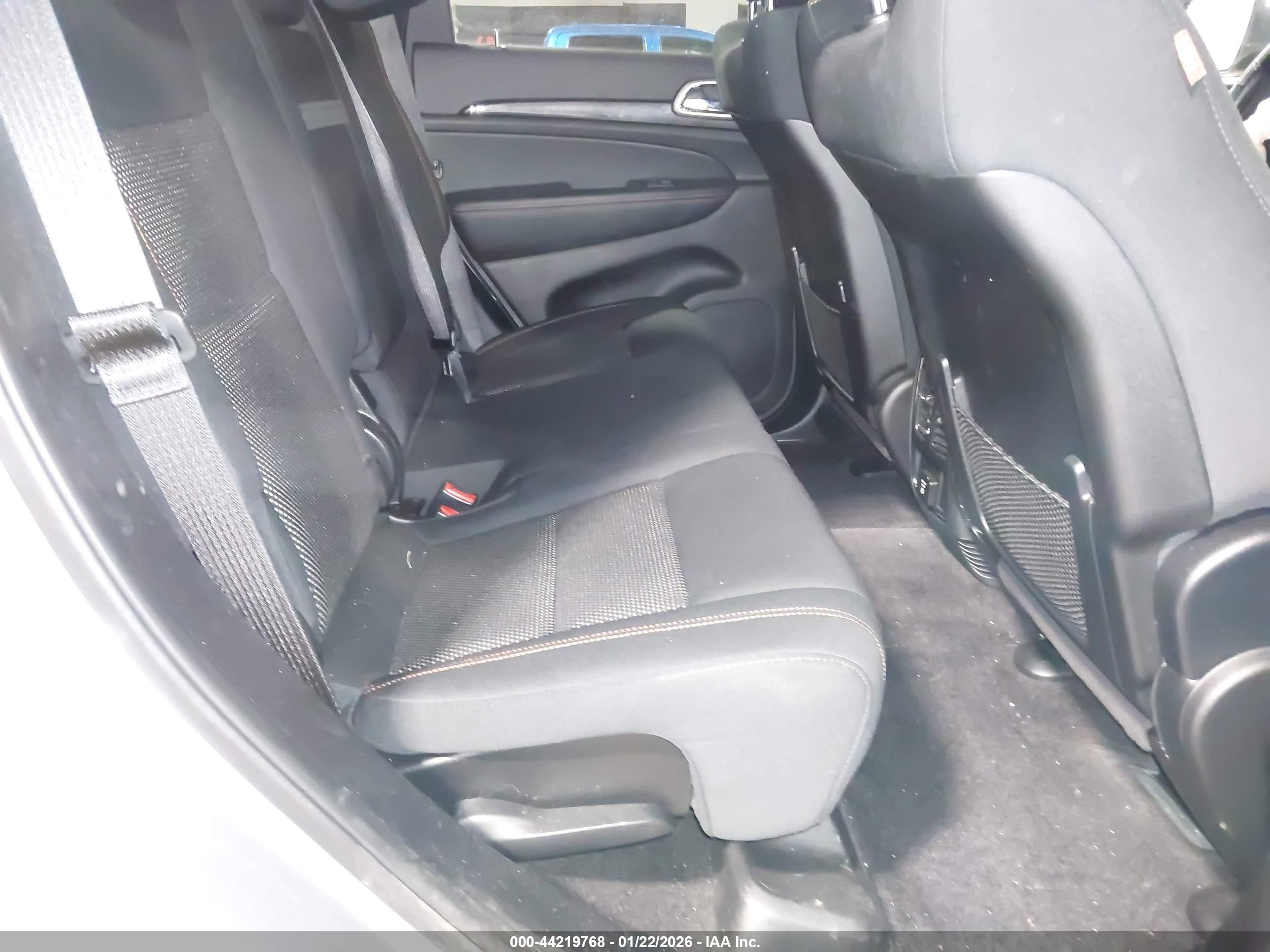 JEEP GRAND image 8
