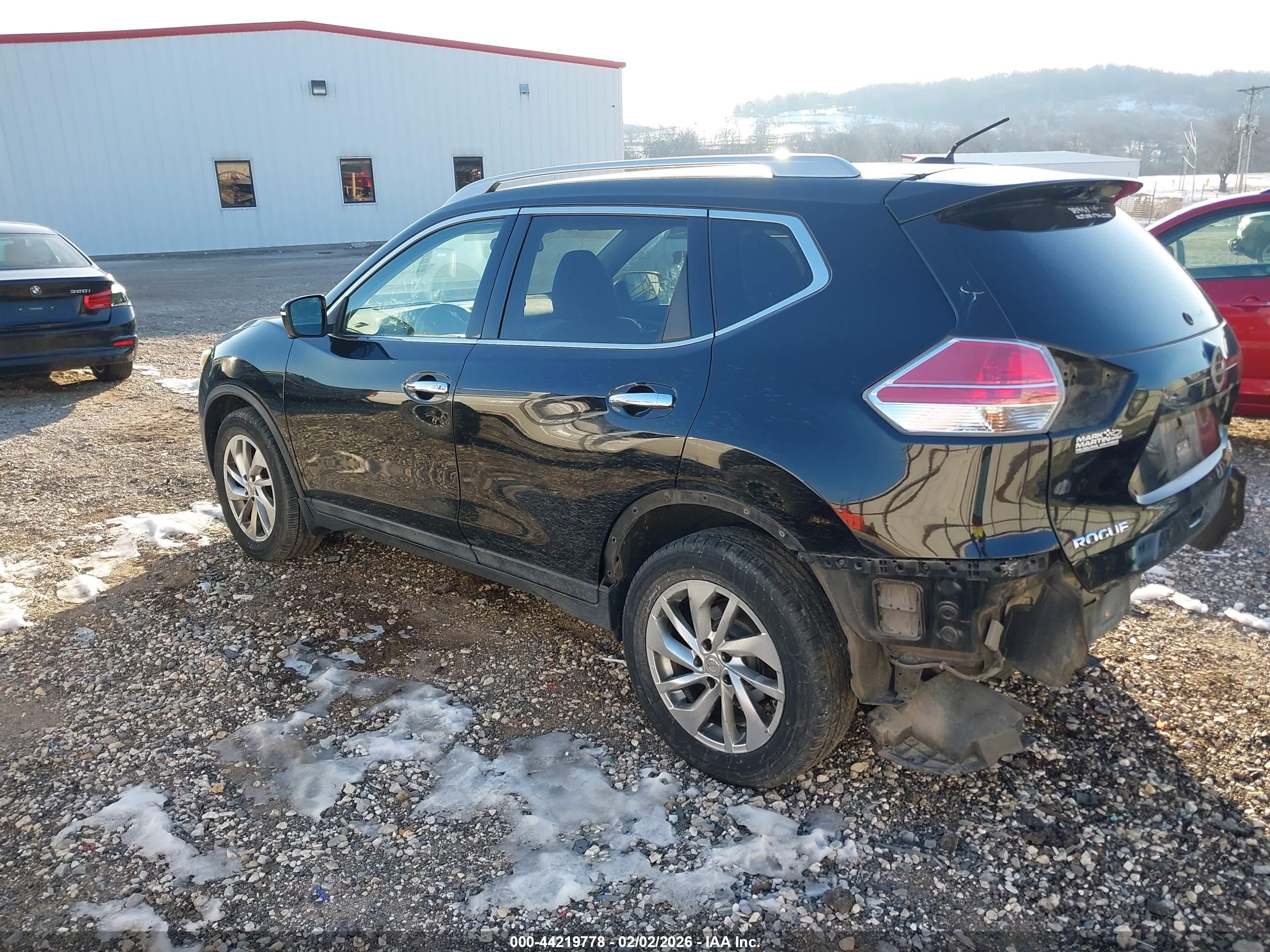 NISSAN ROGUE image 3