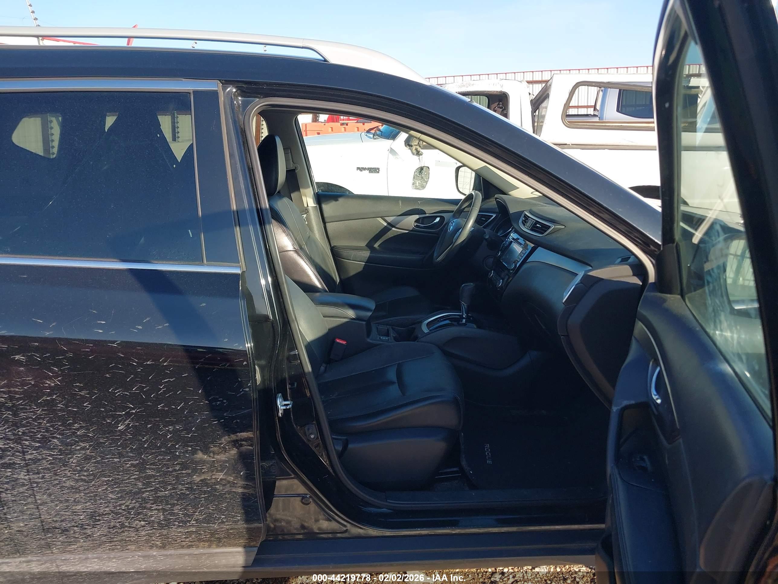 NISSAN ROGUE image 5