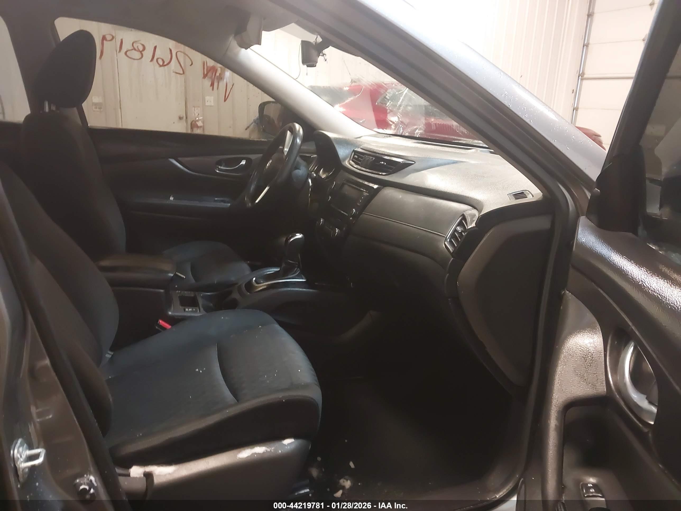NISSAN ROGUE image 5