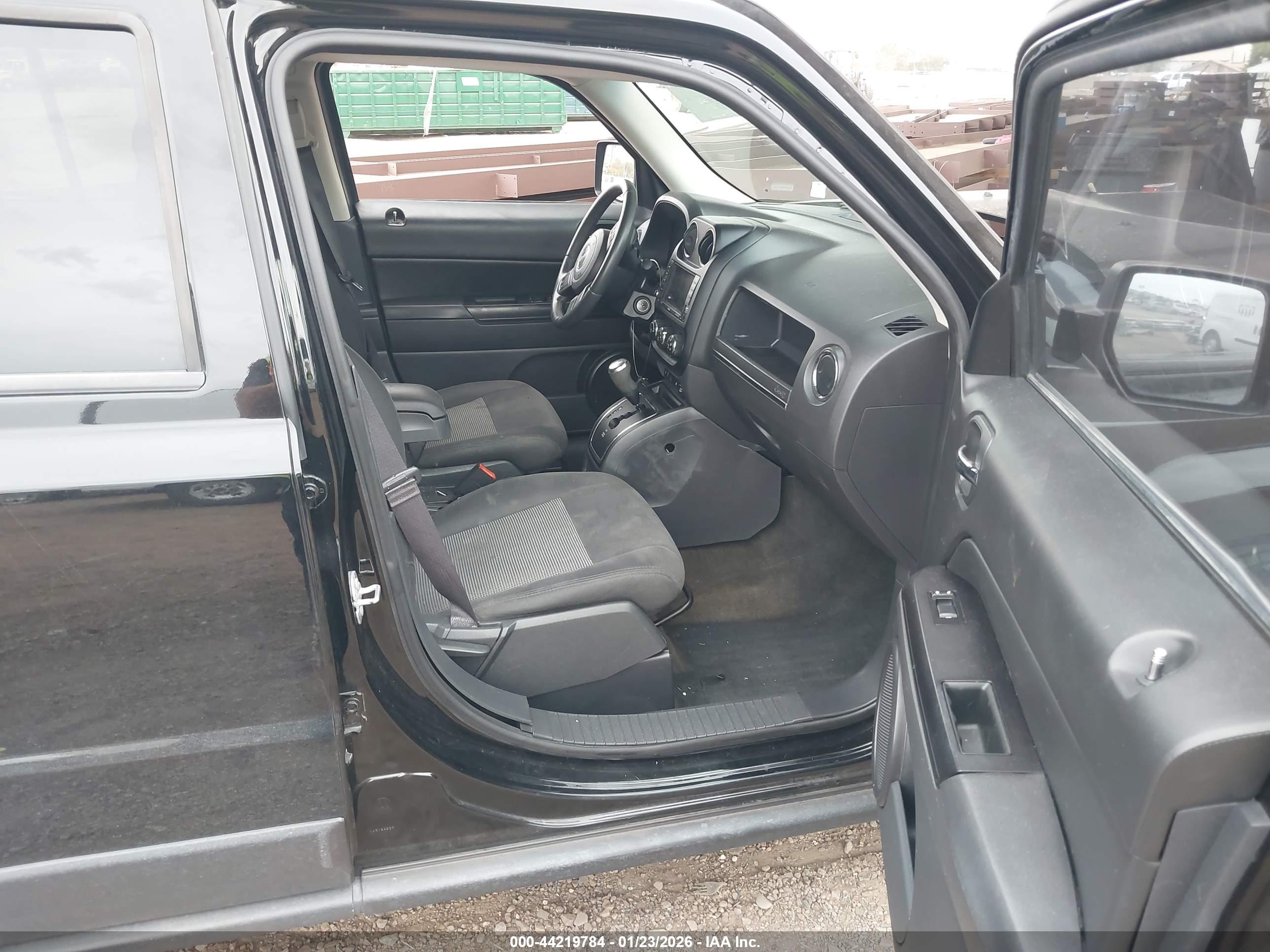 JEEP PATRIOT image 5