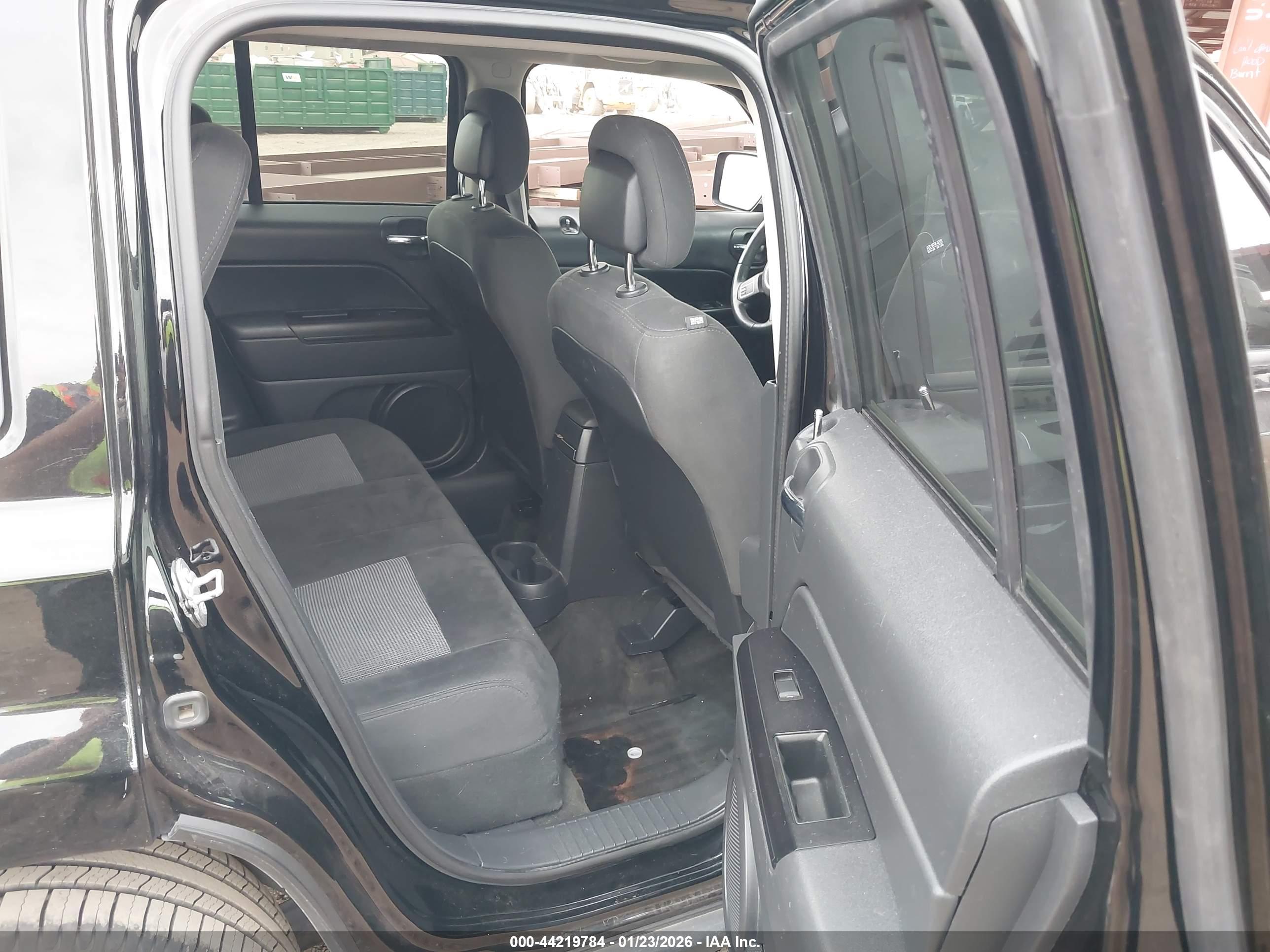 JEEP PATRIOT image 8