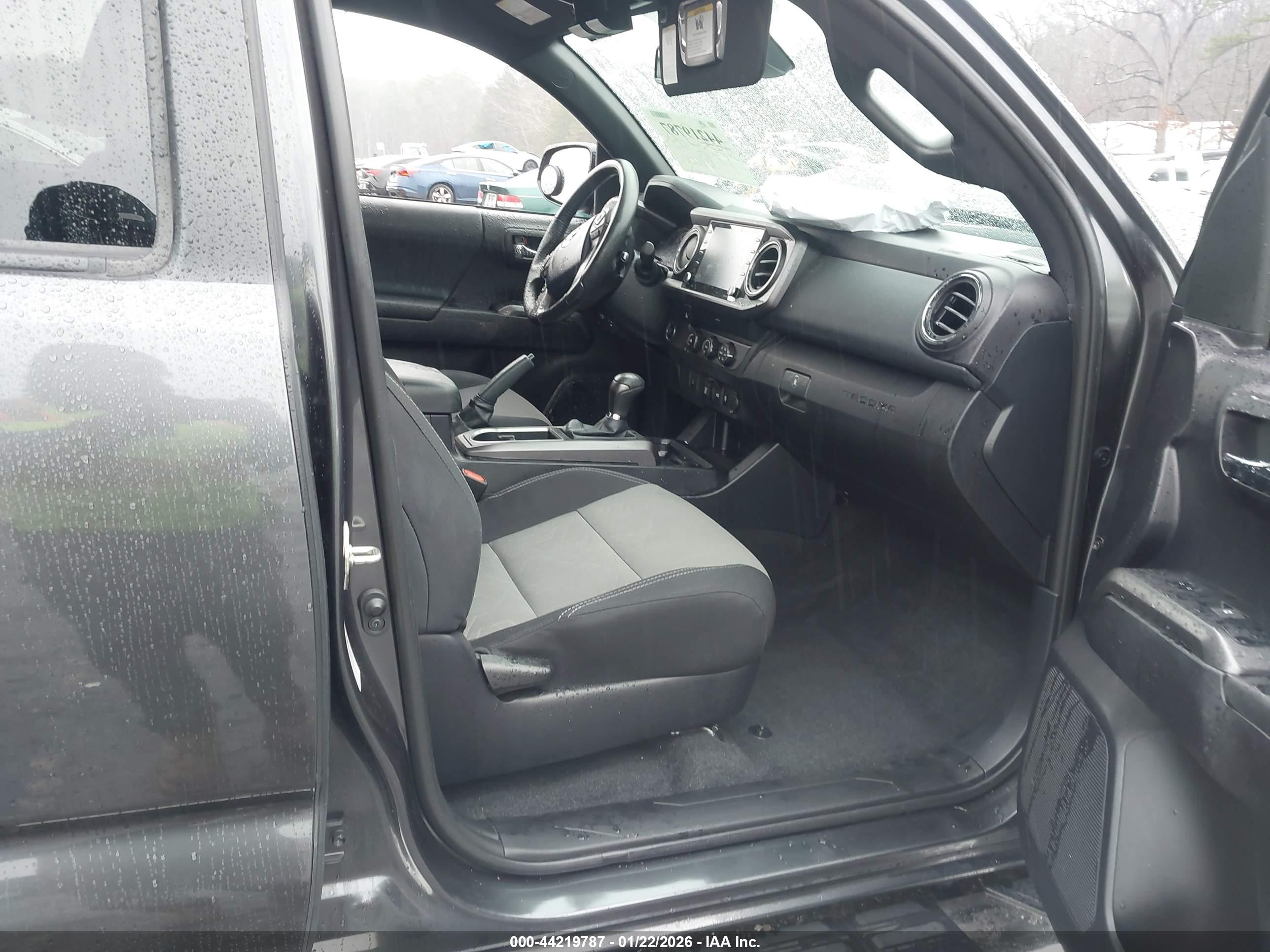 TOYOTA TACOMA image 5