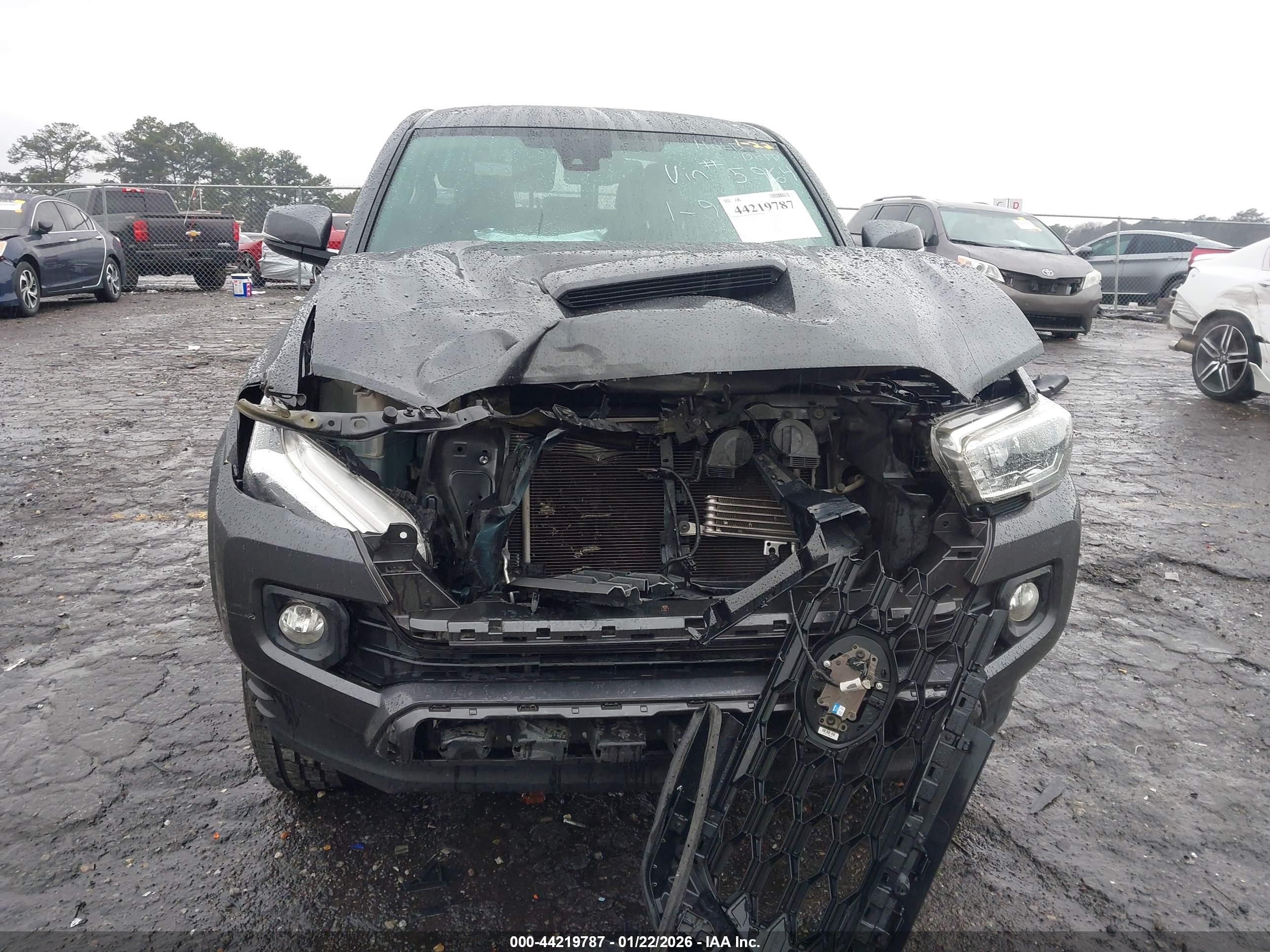 TOYOTA TACOMA image 6
