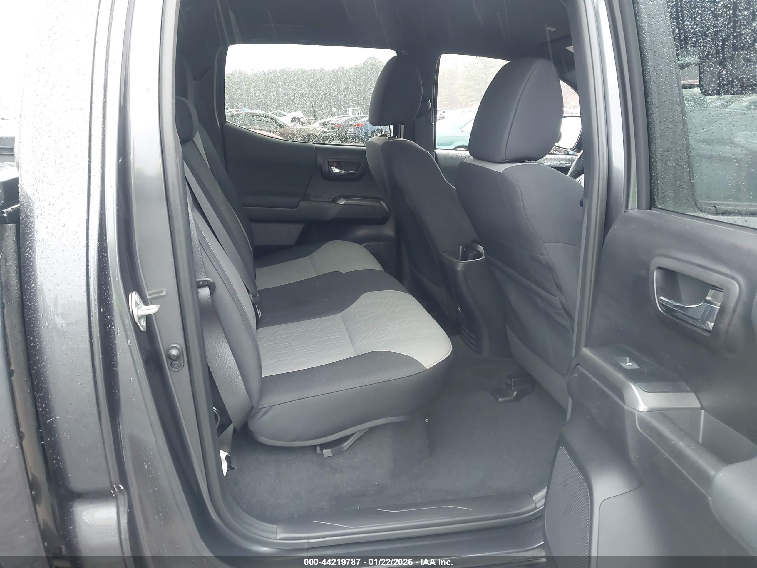 TOYOTA TACOMA image 8