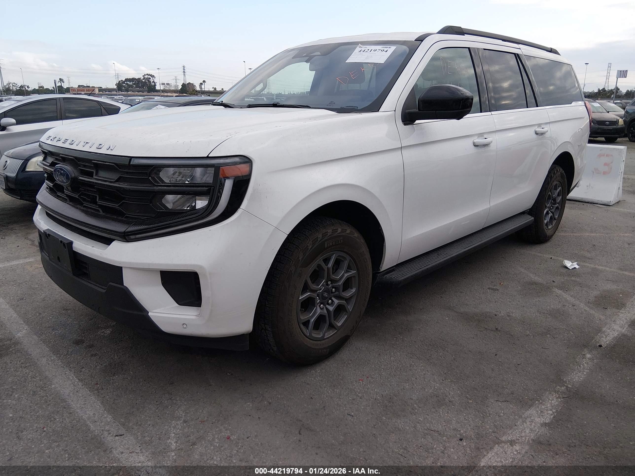 FORD EXPEDITION image 2