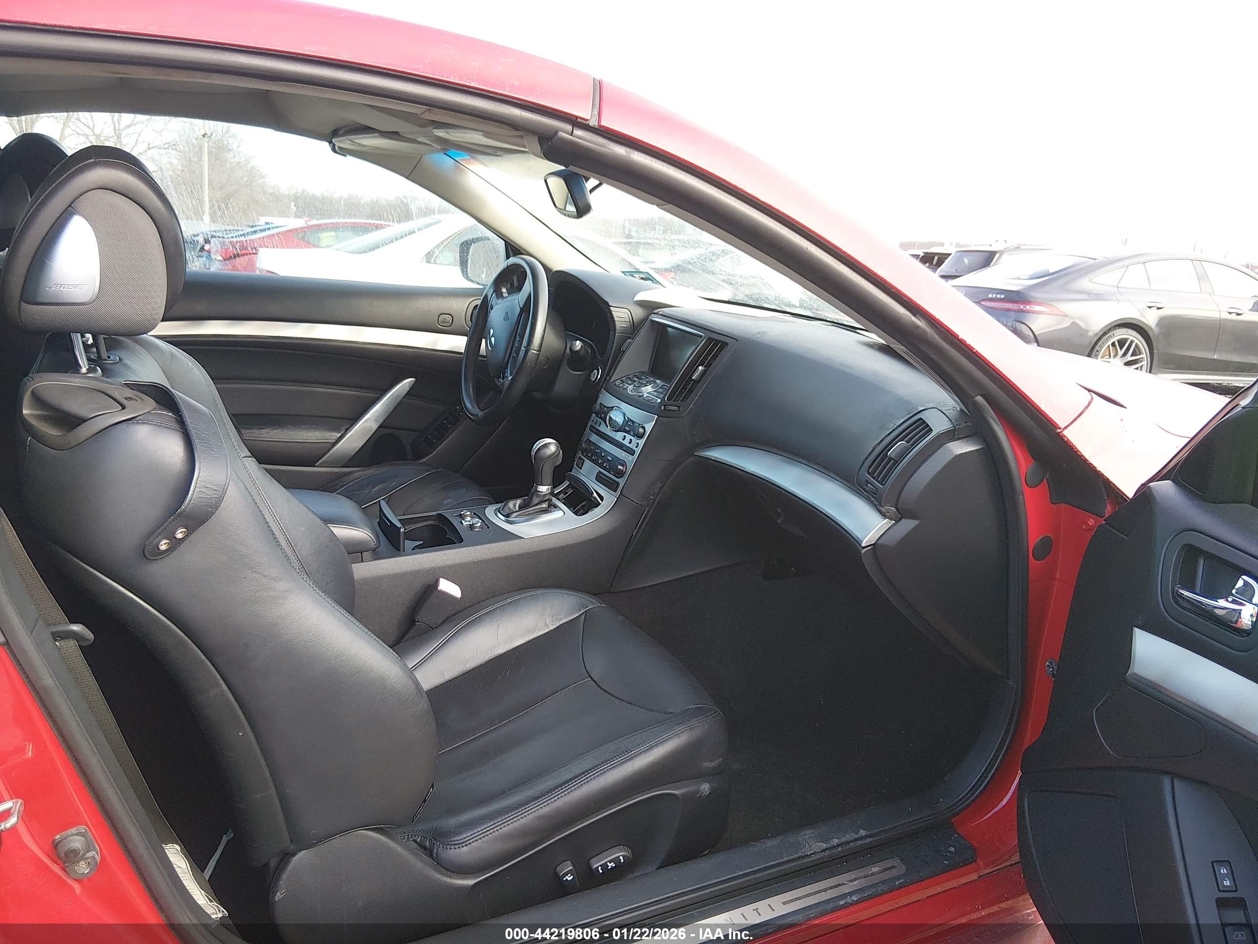 INFINITI G37 image 5