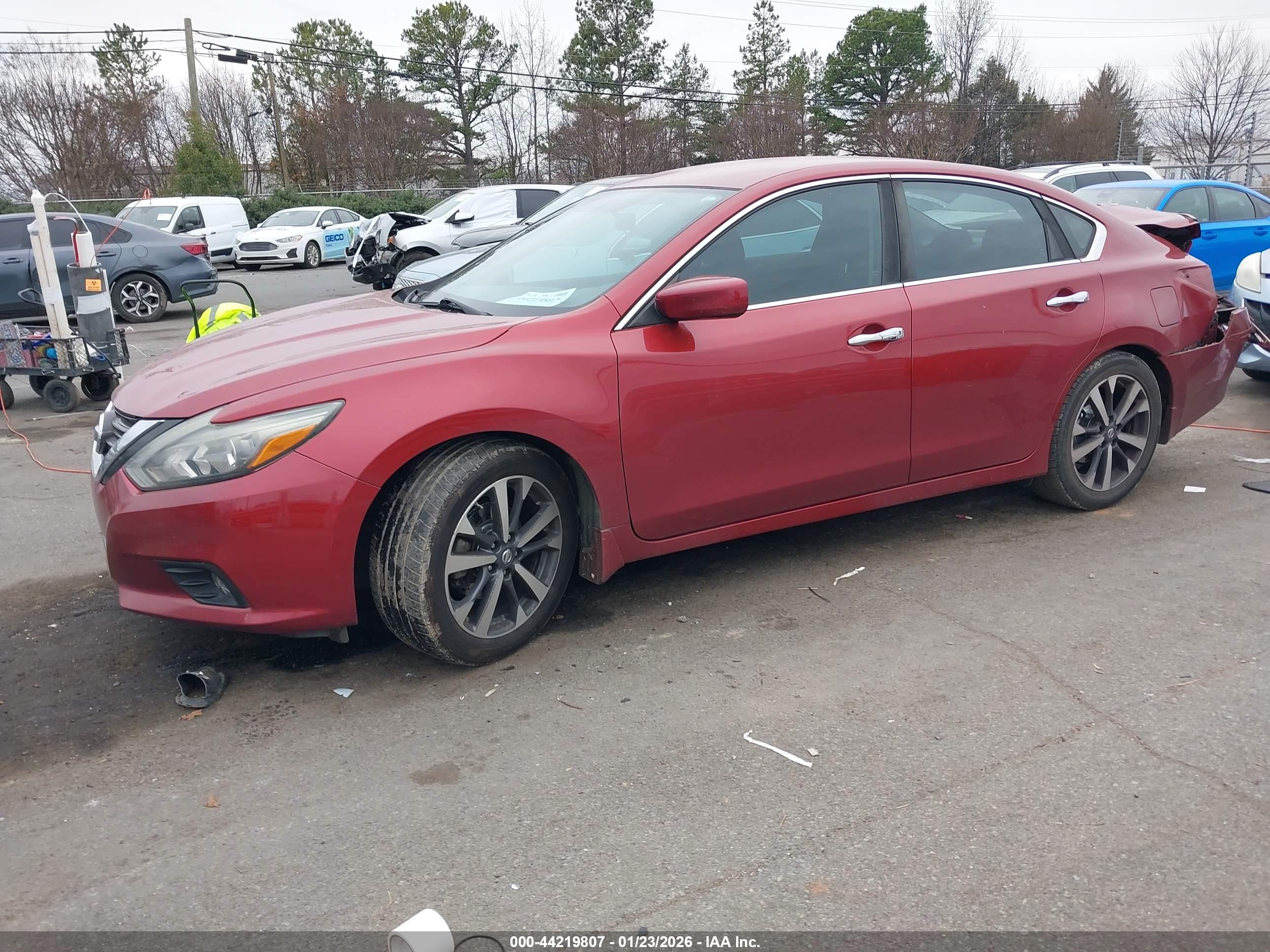 NISSAN ALTIMA image 2