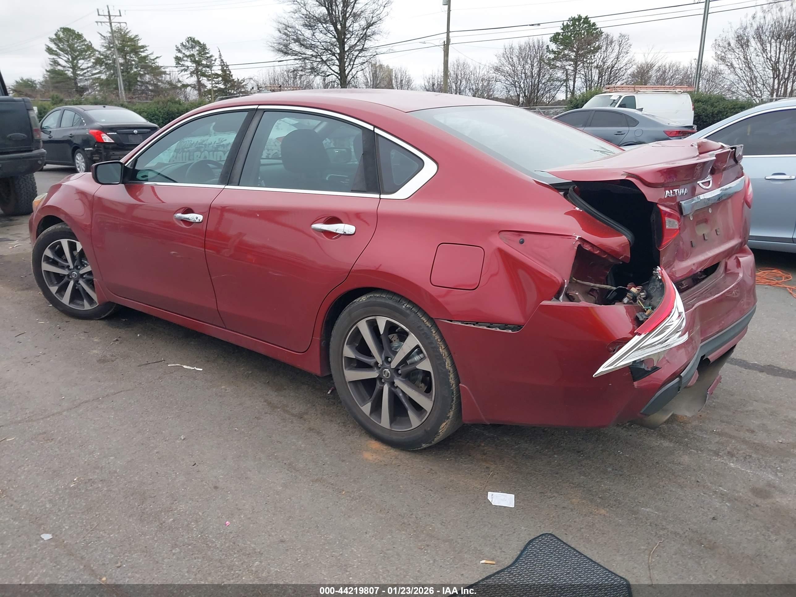 NISSAN ALTIMA image 3
