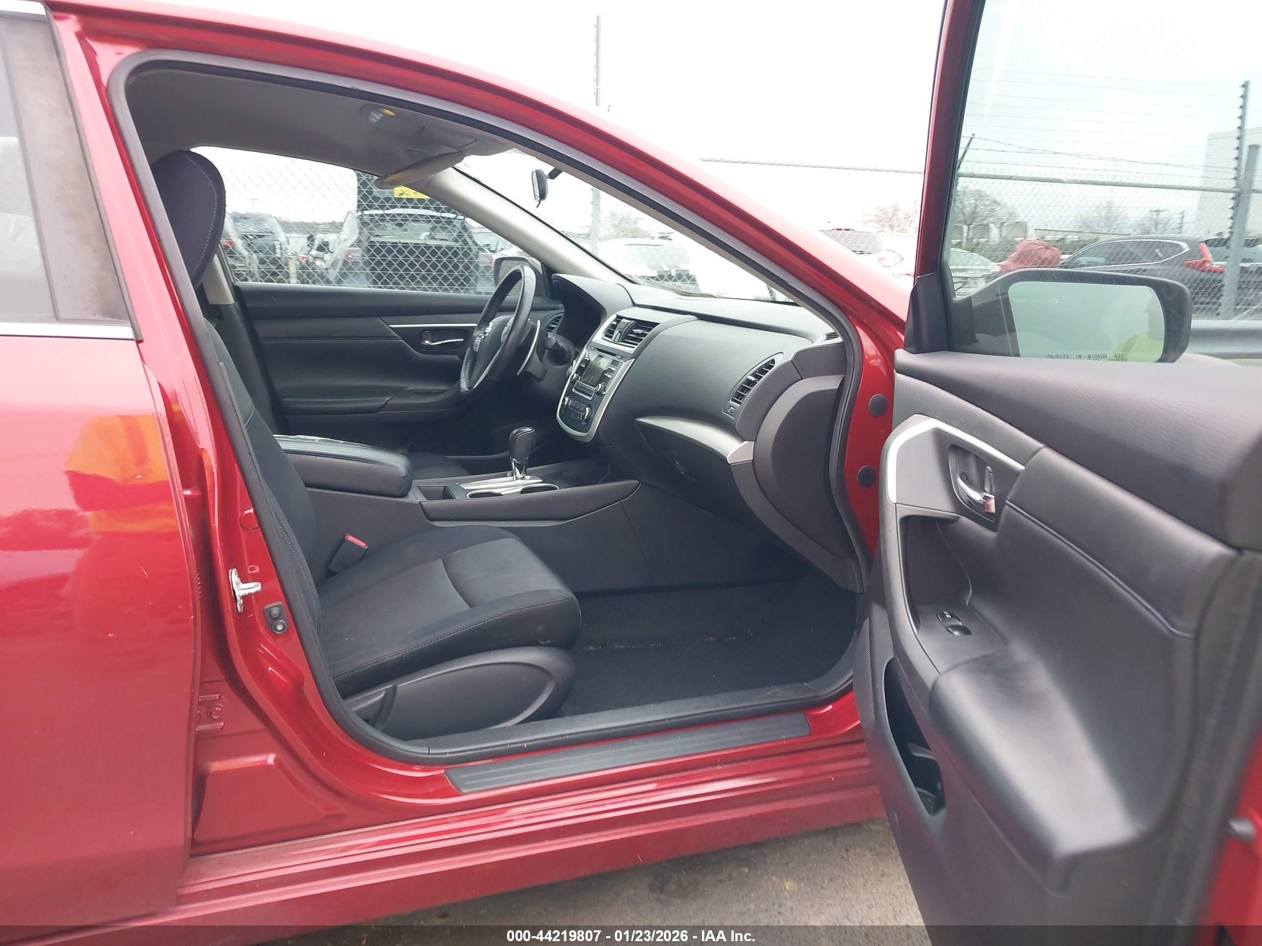 NISSAN ALTIMA image 5