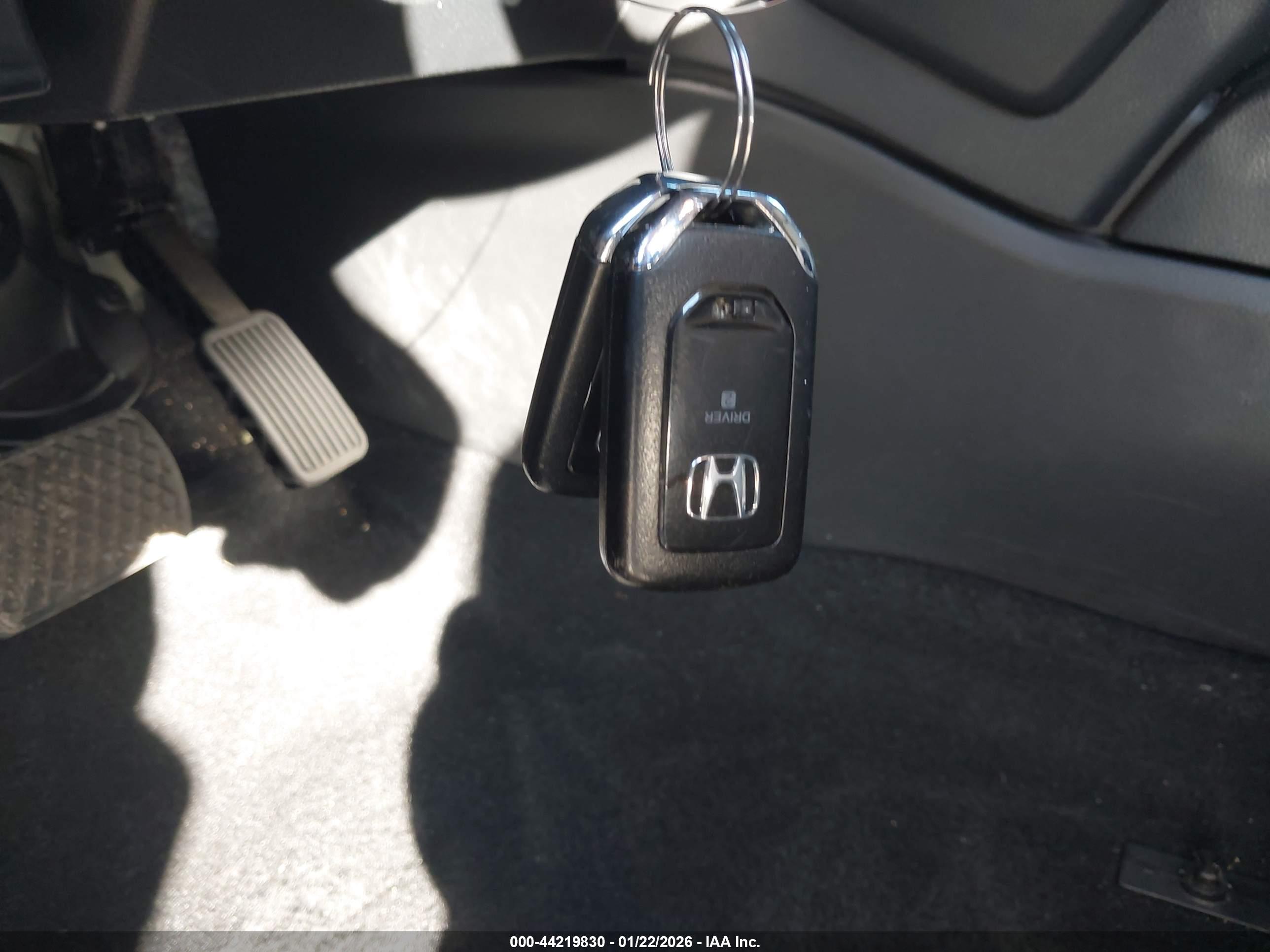 HONDA CR-V image 11