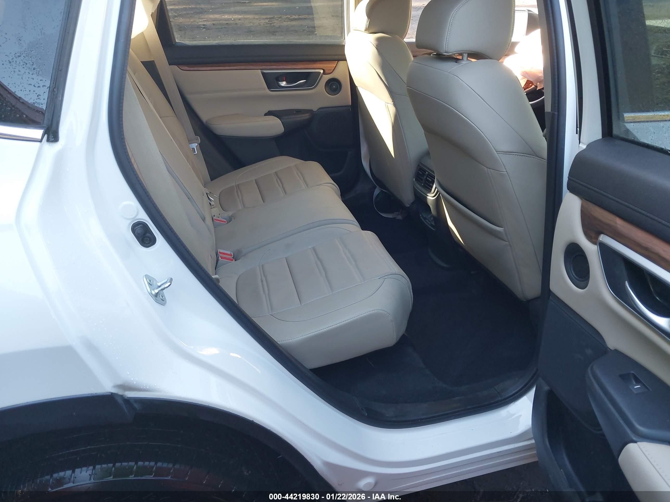 HONDA CR-V image 8