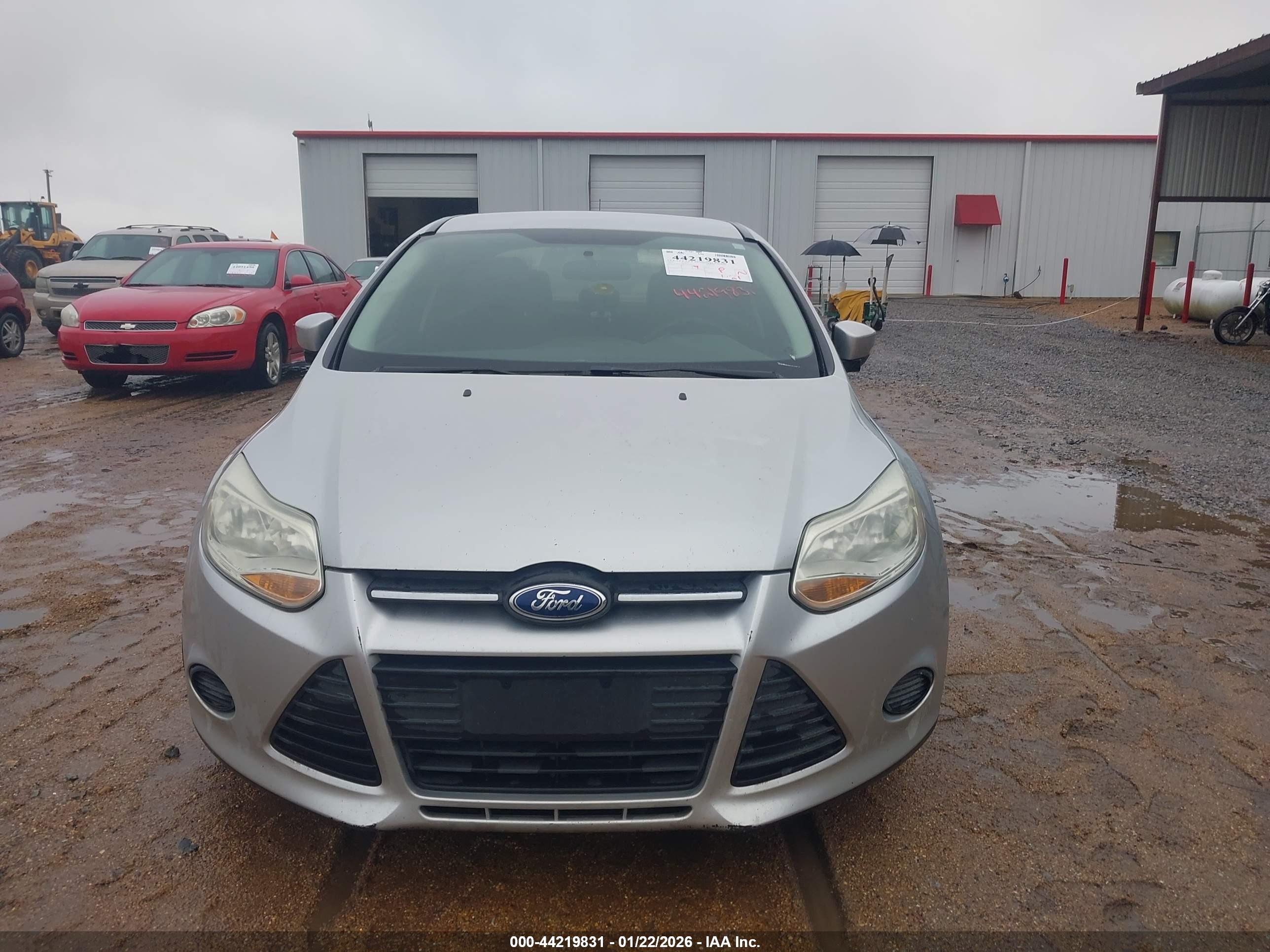 FORD FOCUS image 6