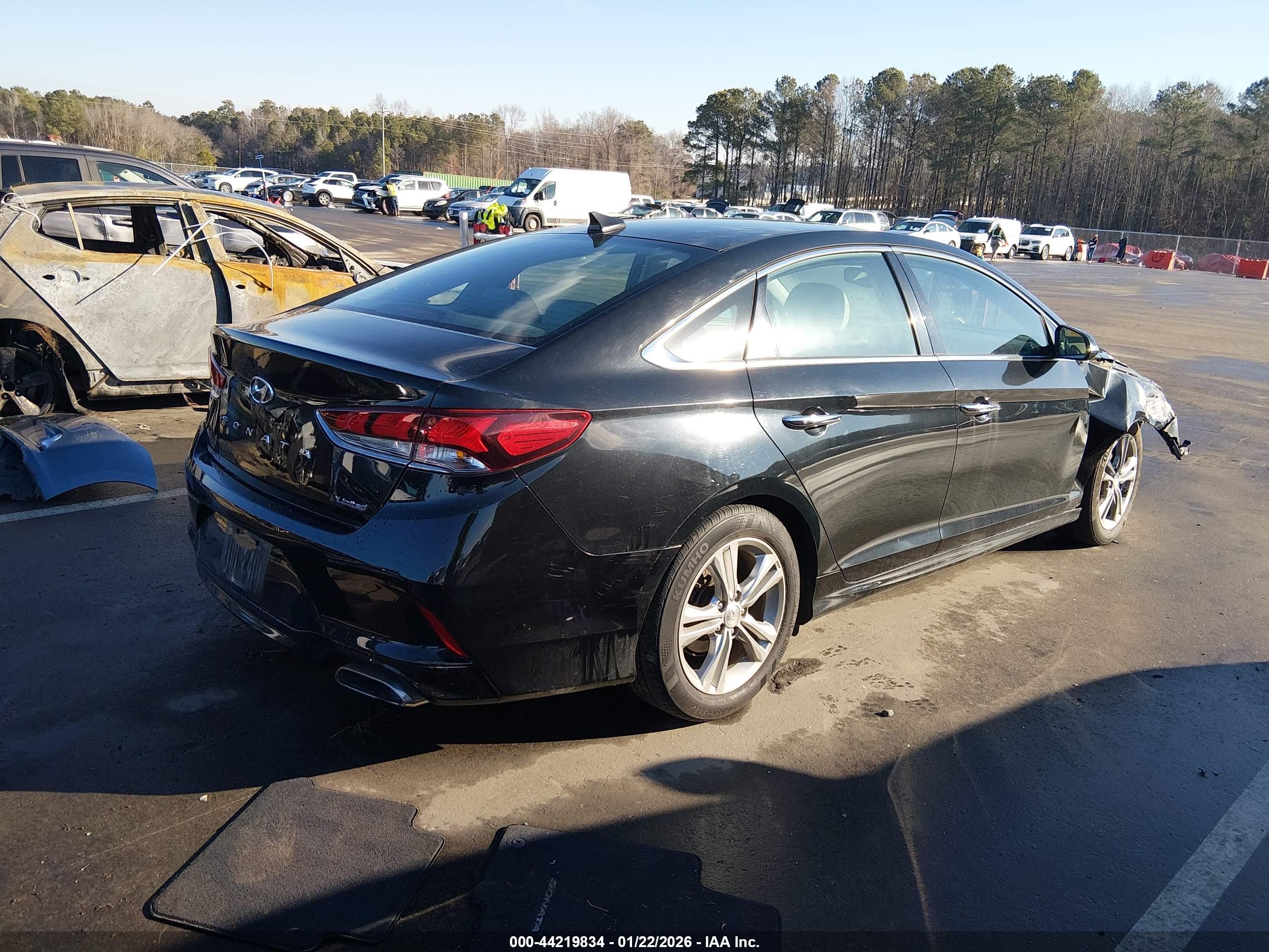HYUNDAI SONATA image 4