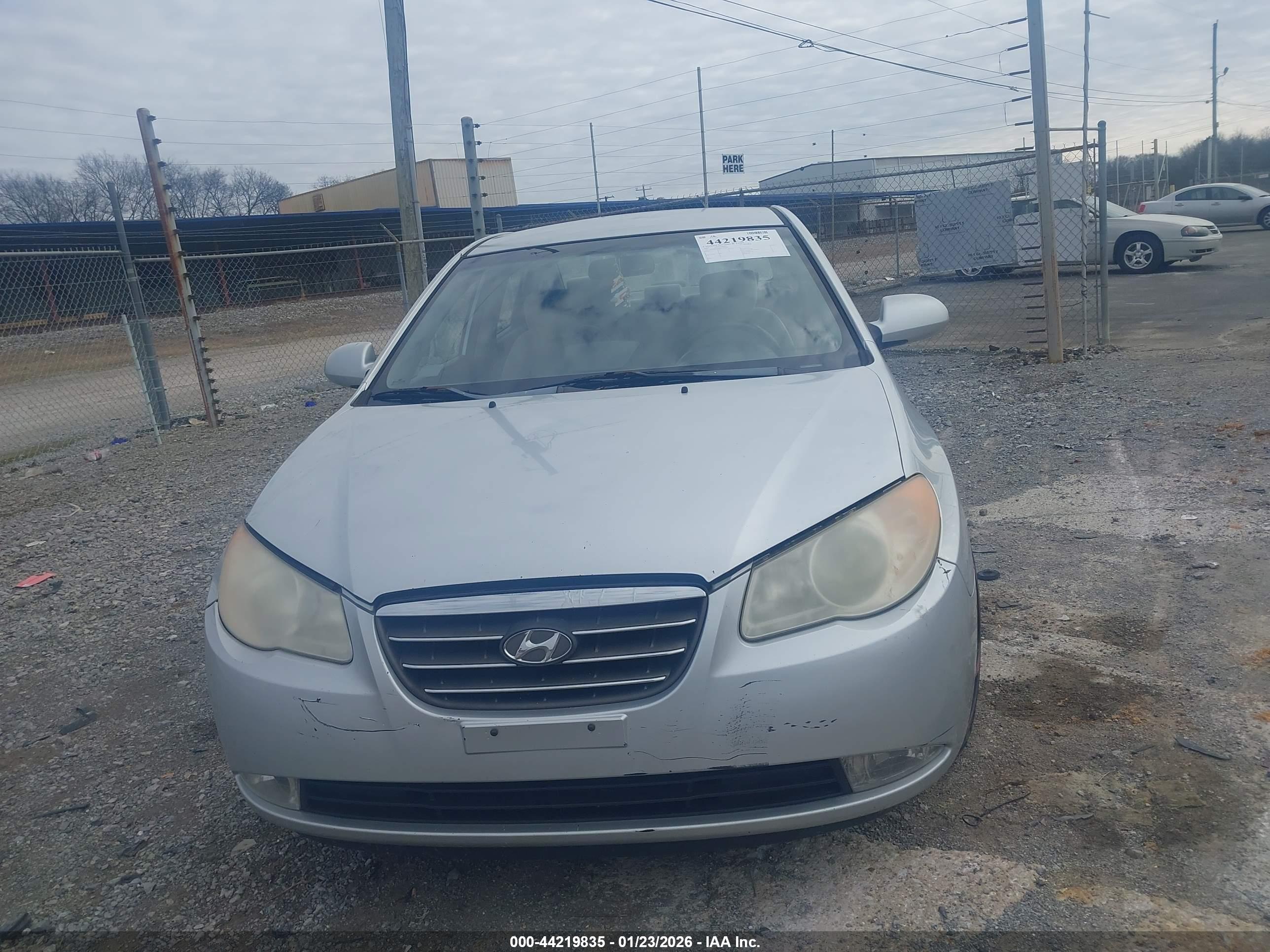 HYUNDAI ELANTRA image 6