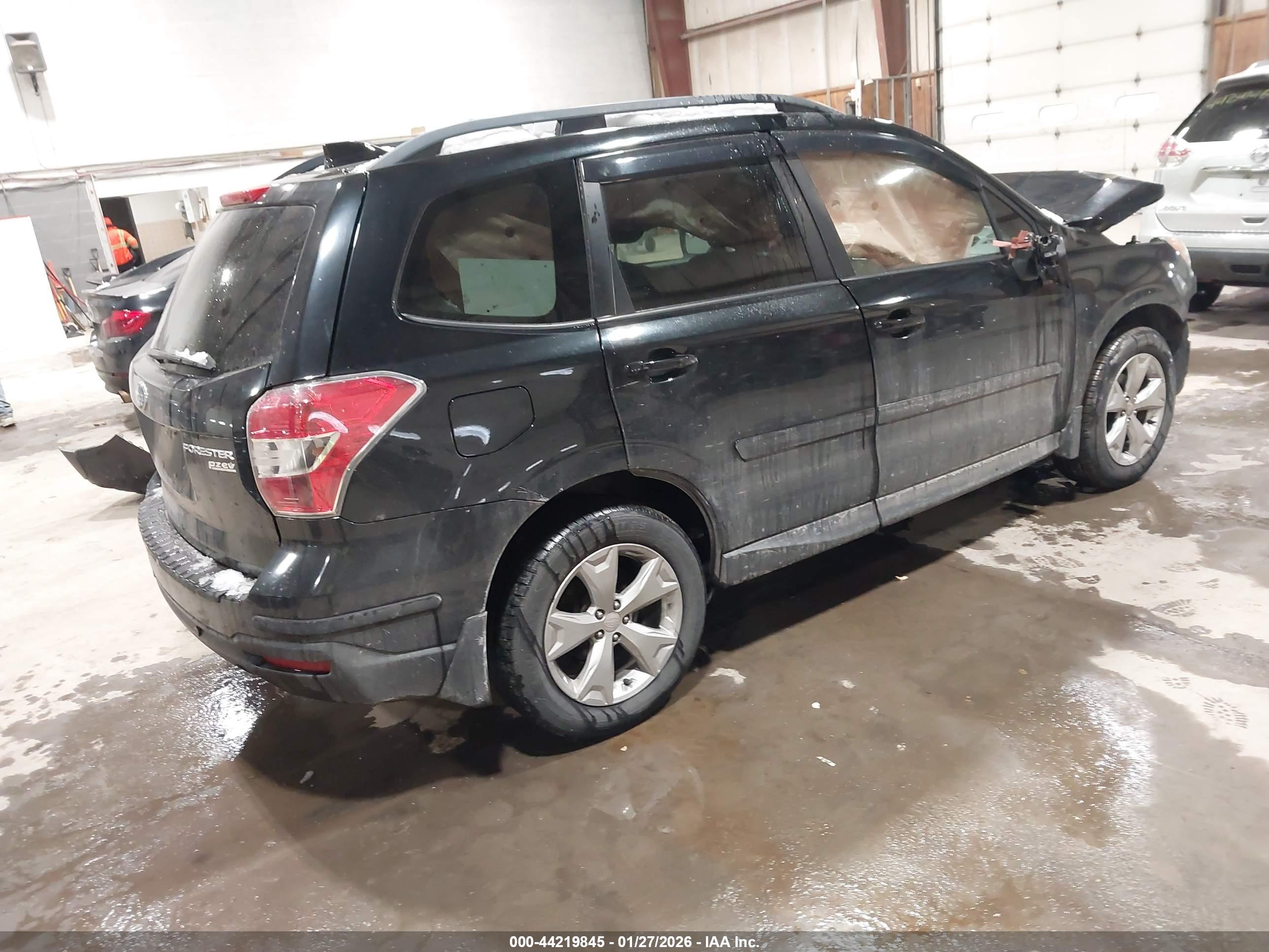 SUBARU FORESTER image 4