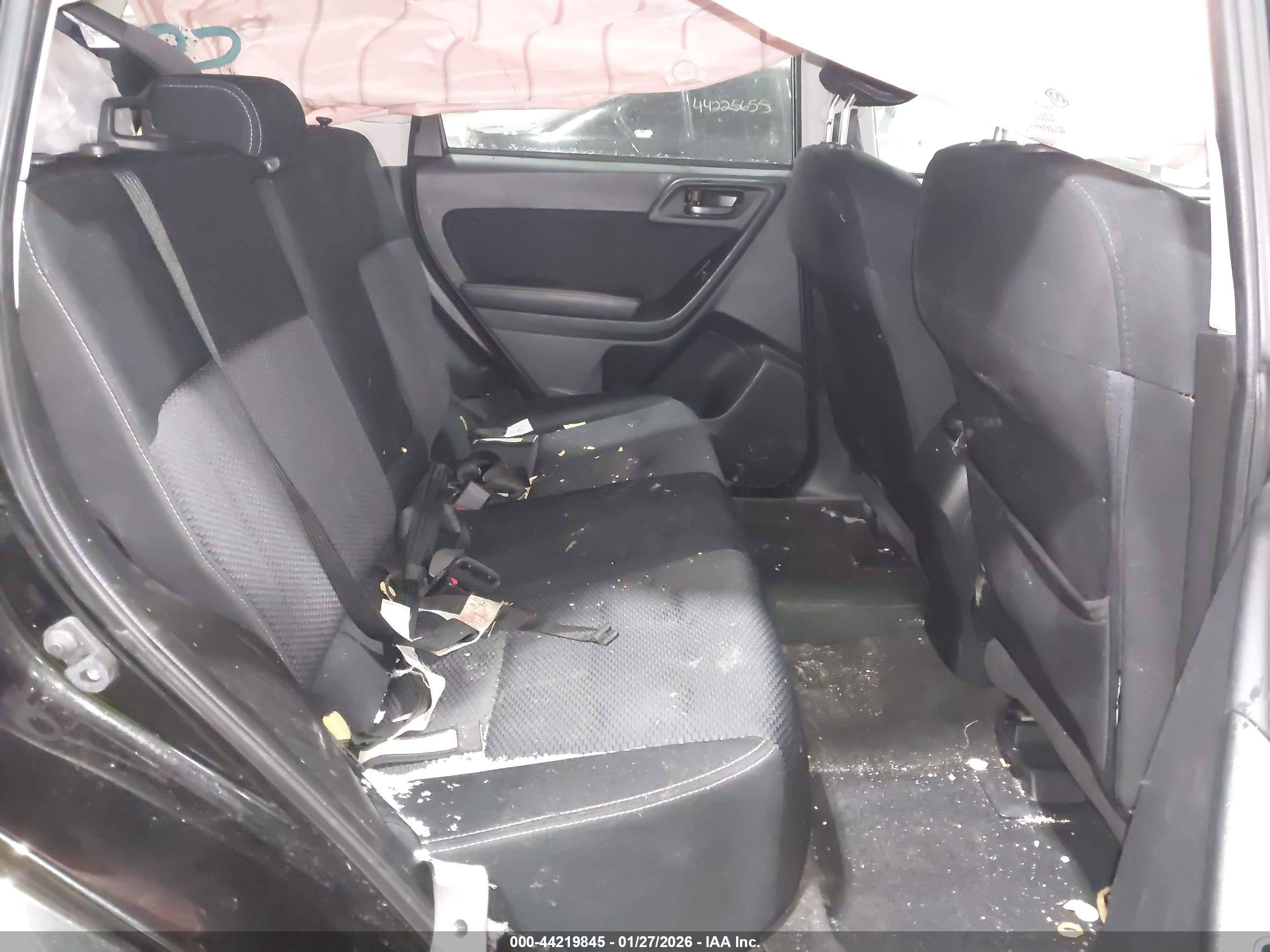 SUBARU FORESTER image 8