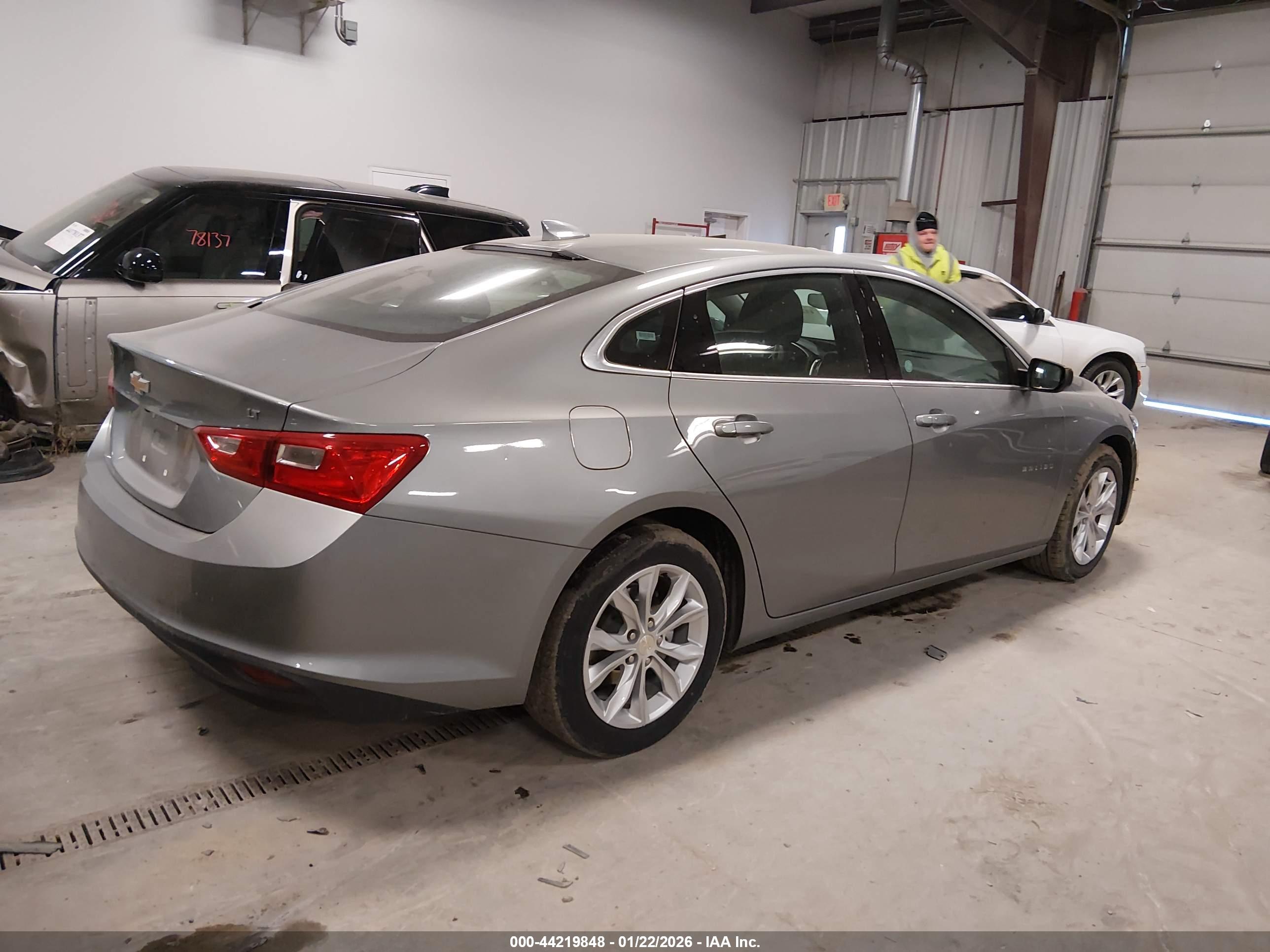 CHEVROLET MALIBU image 4