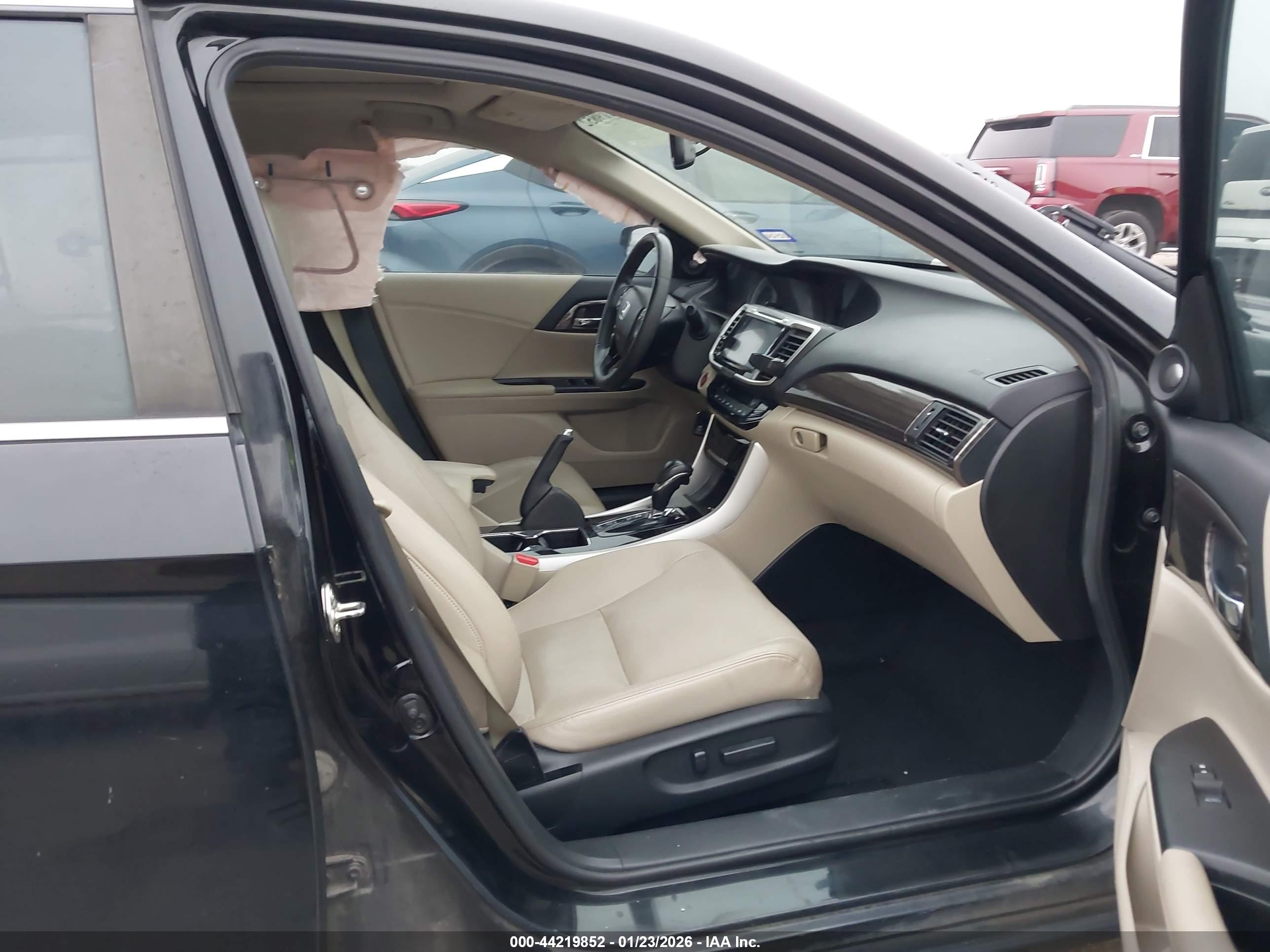 HONDA ACCORD image 5