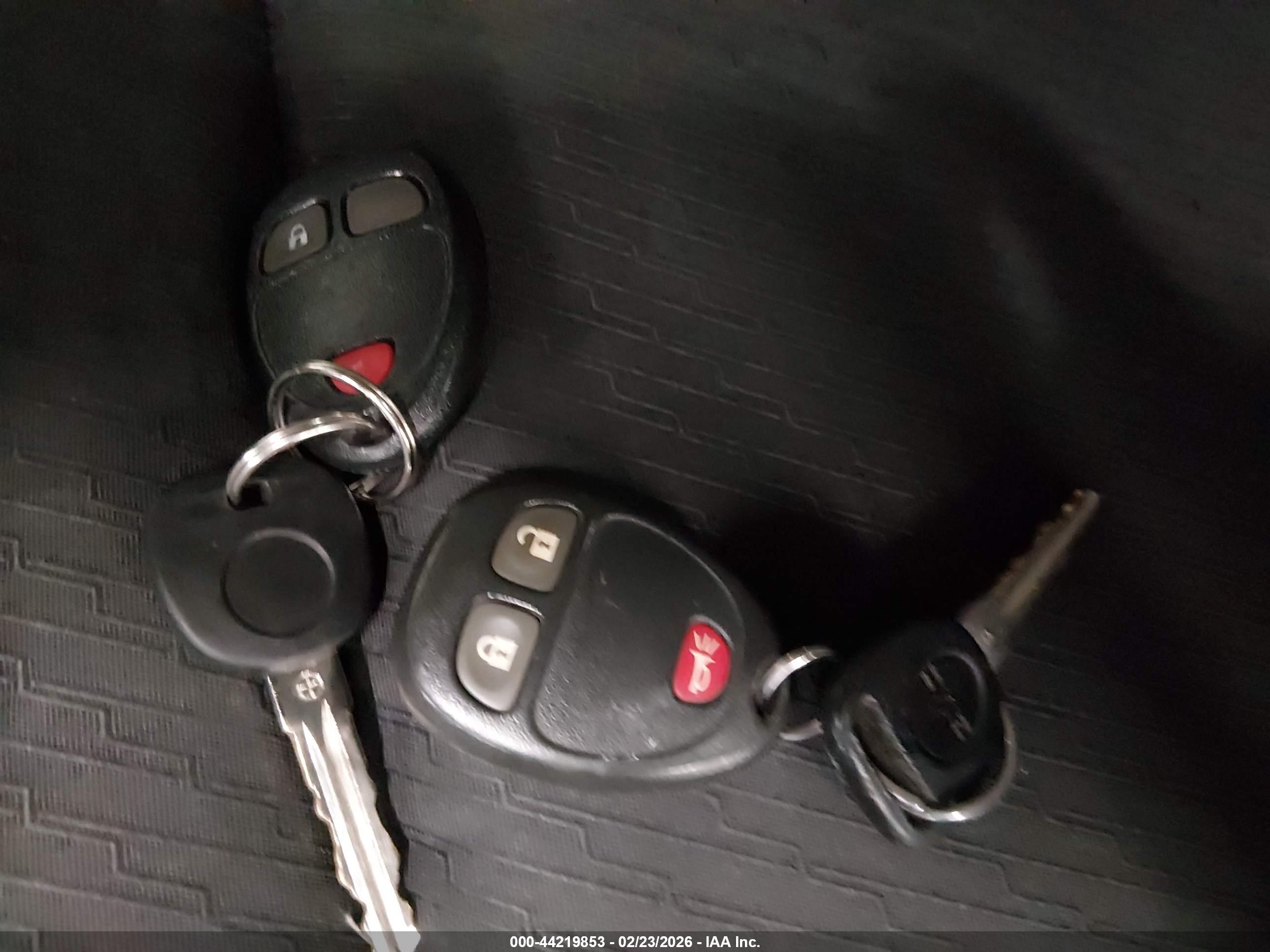 GMC SIERRA image 11