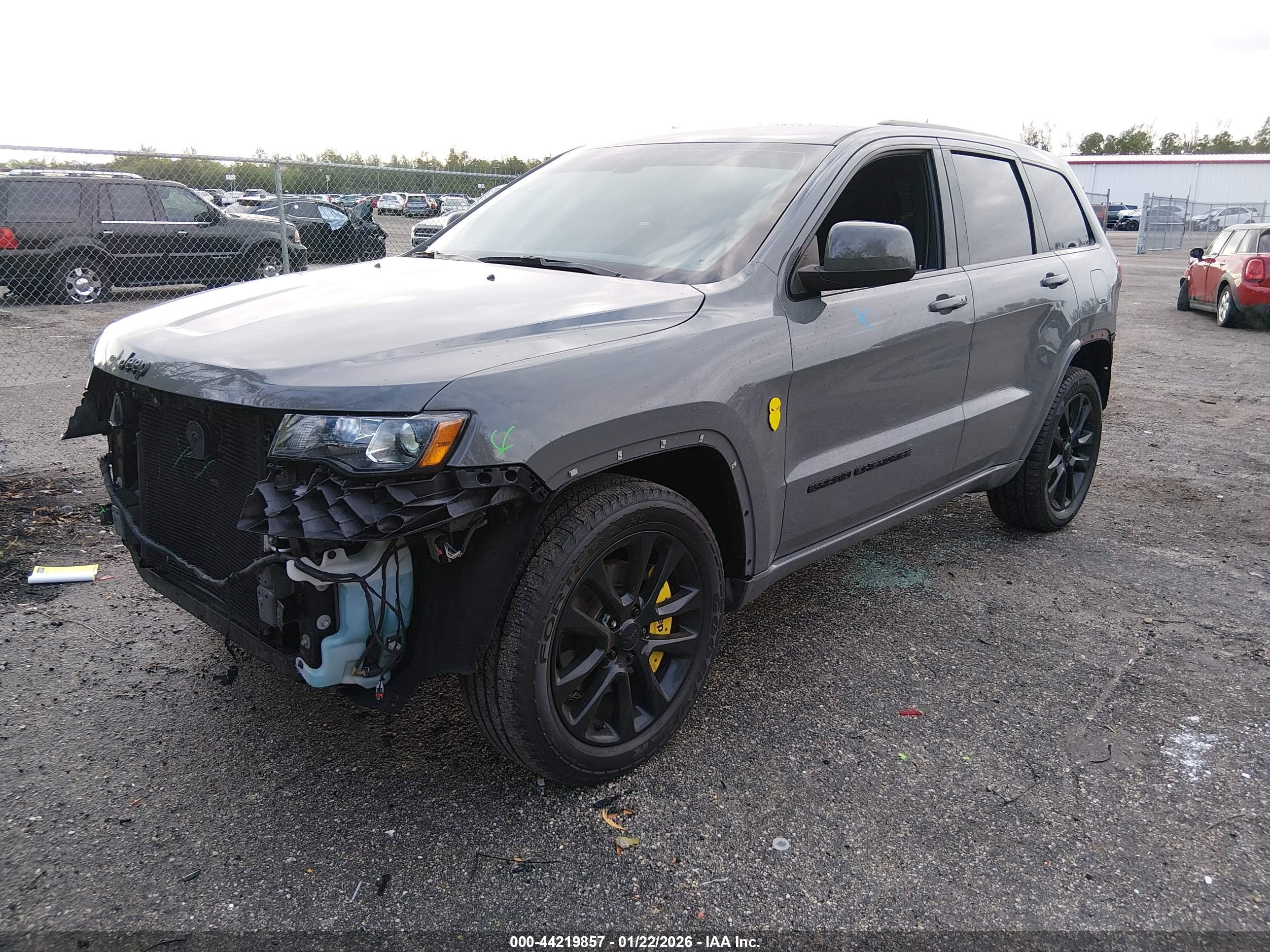 JEEP GRAND image 2