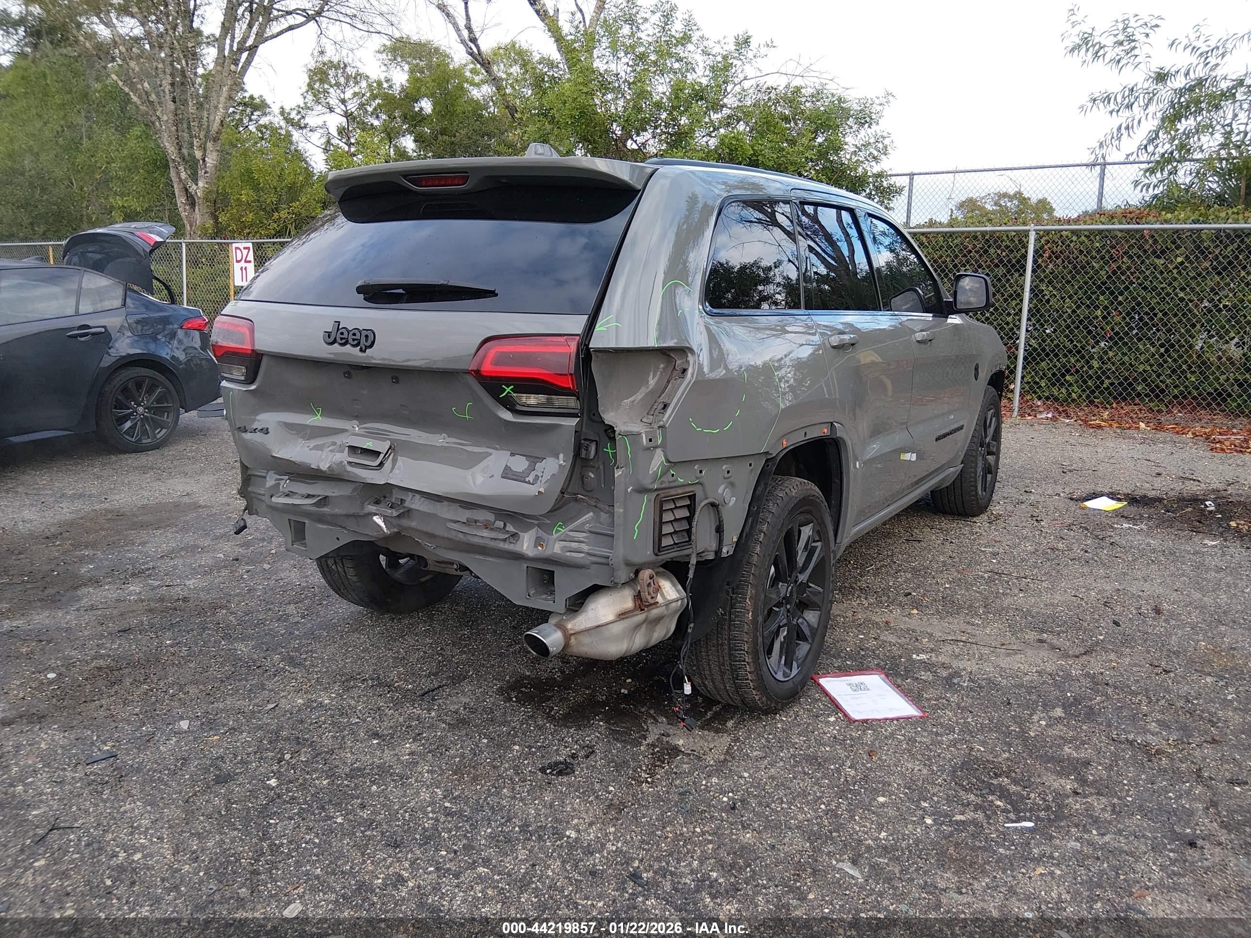 JEEP GRAND image 4