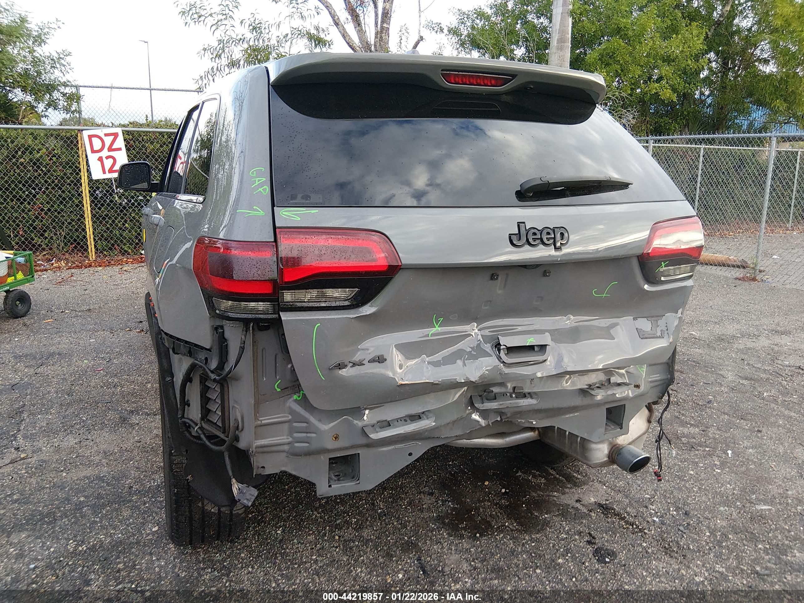 JEEP GRAND image 6