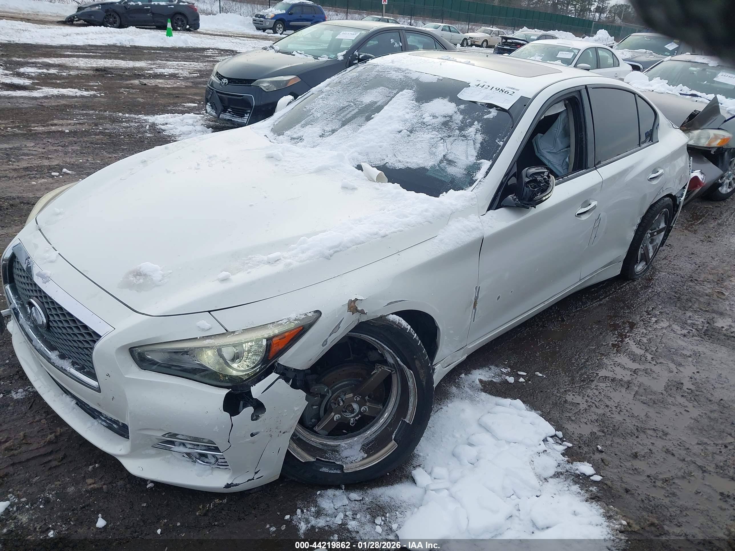 INFINITI Q50 image 2