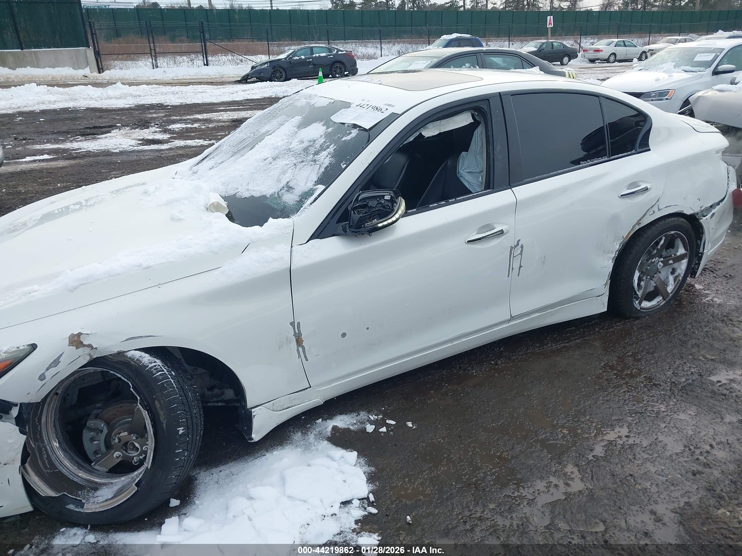 INFINITI Q50 image 6