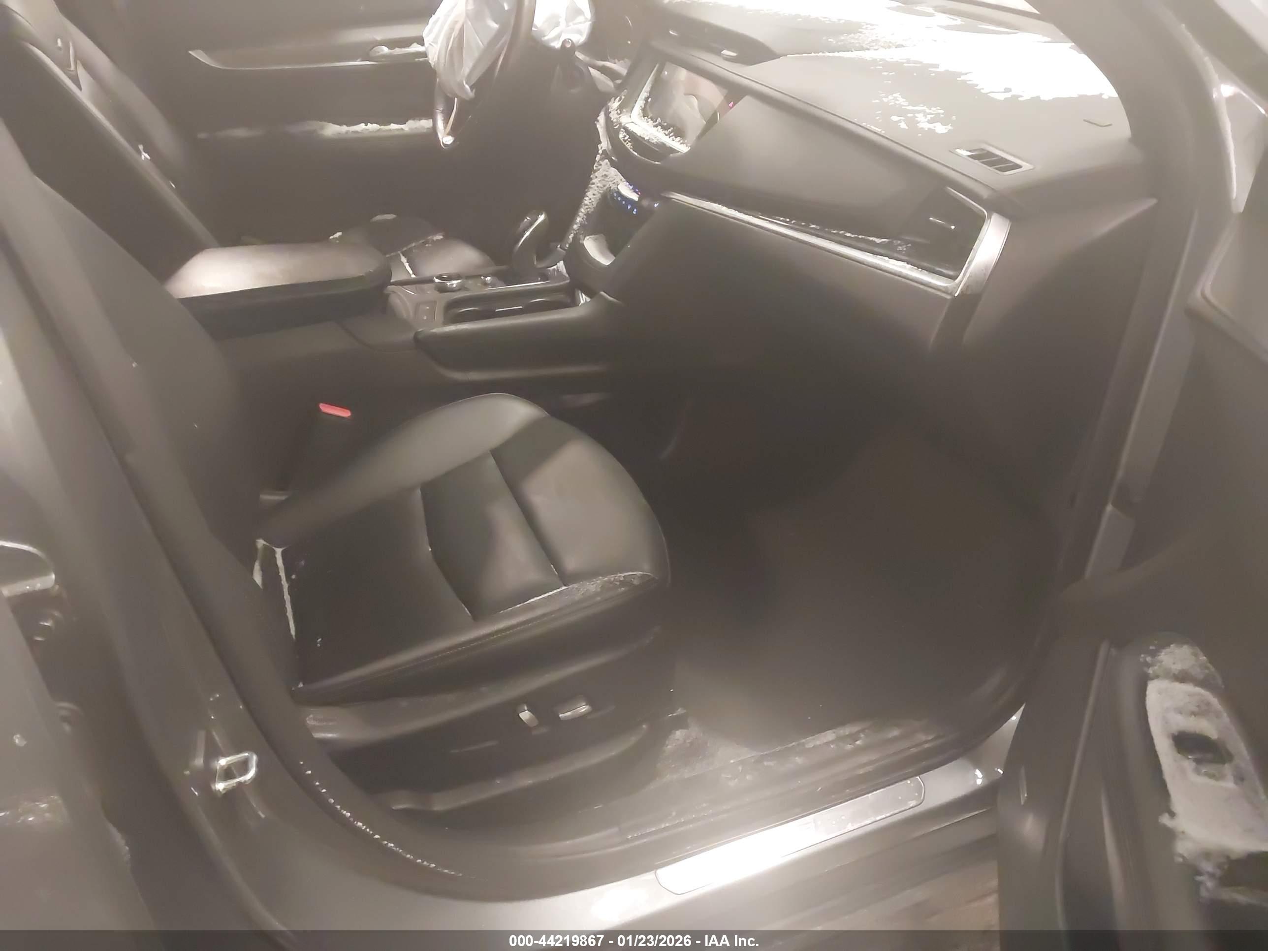 CADILLAC XT6 image 5
