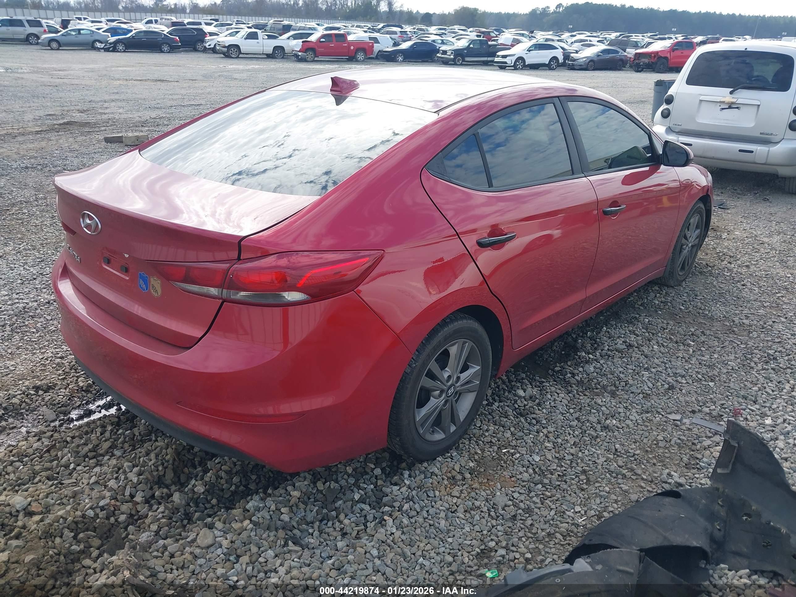 HYUNDAI ELANTRA image 4