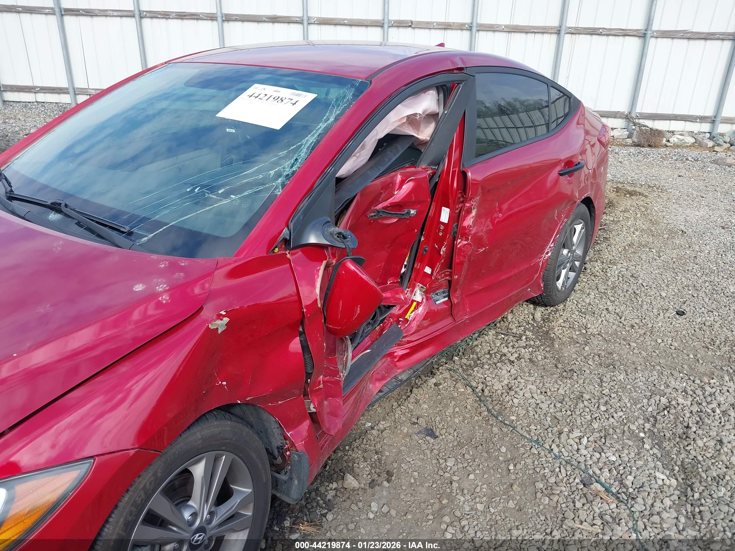 HYUNDAI ELANTRA image 6