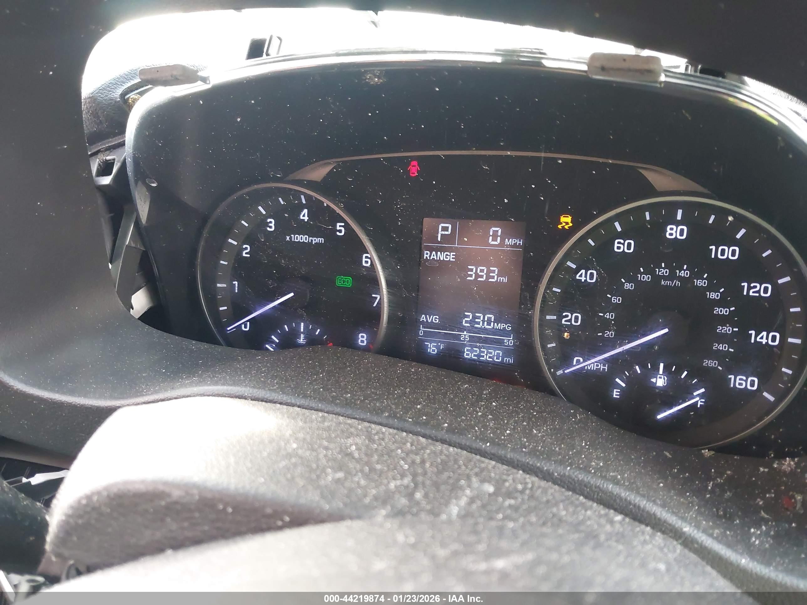 HYUNDAI ELANTRA image 7