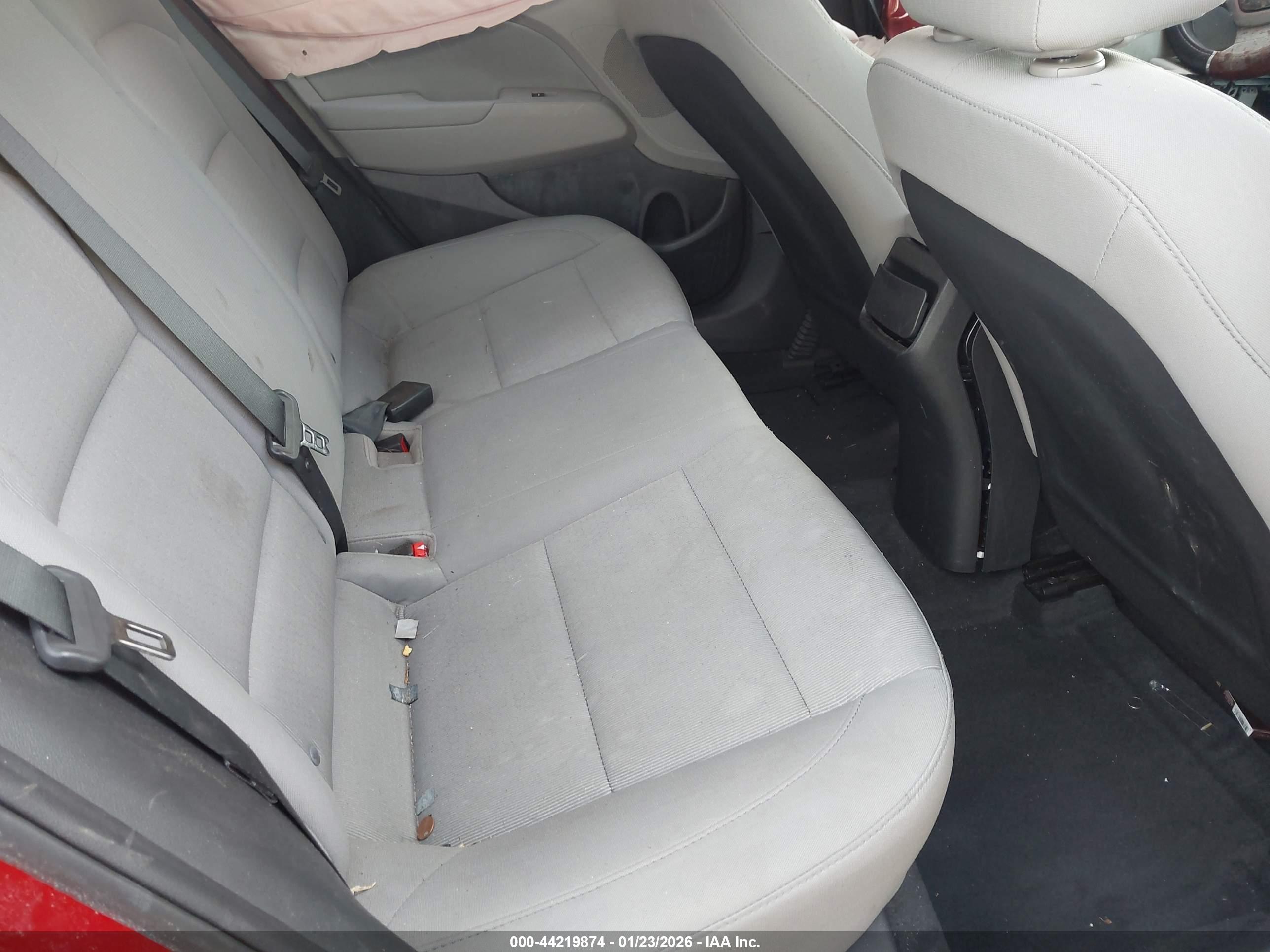 HYUNDAI ELANTRA image 8