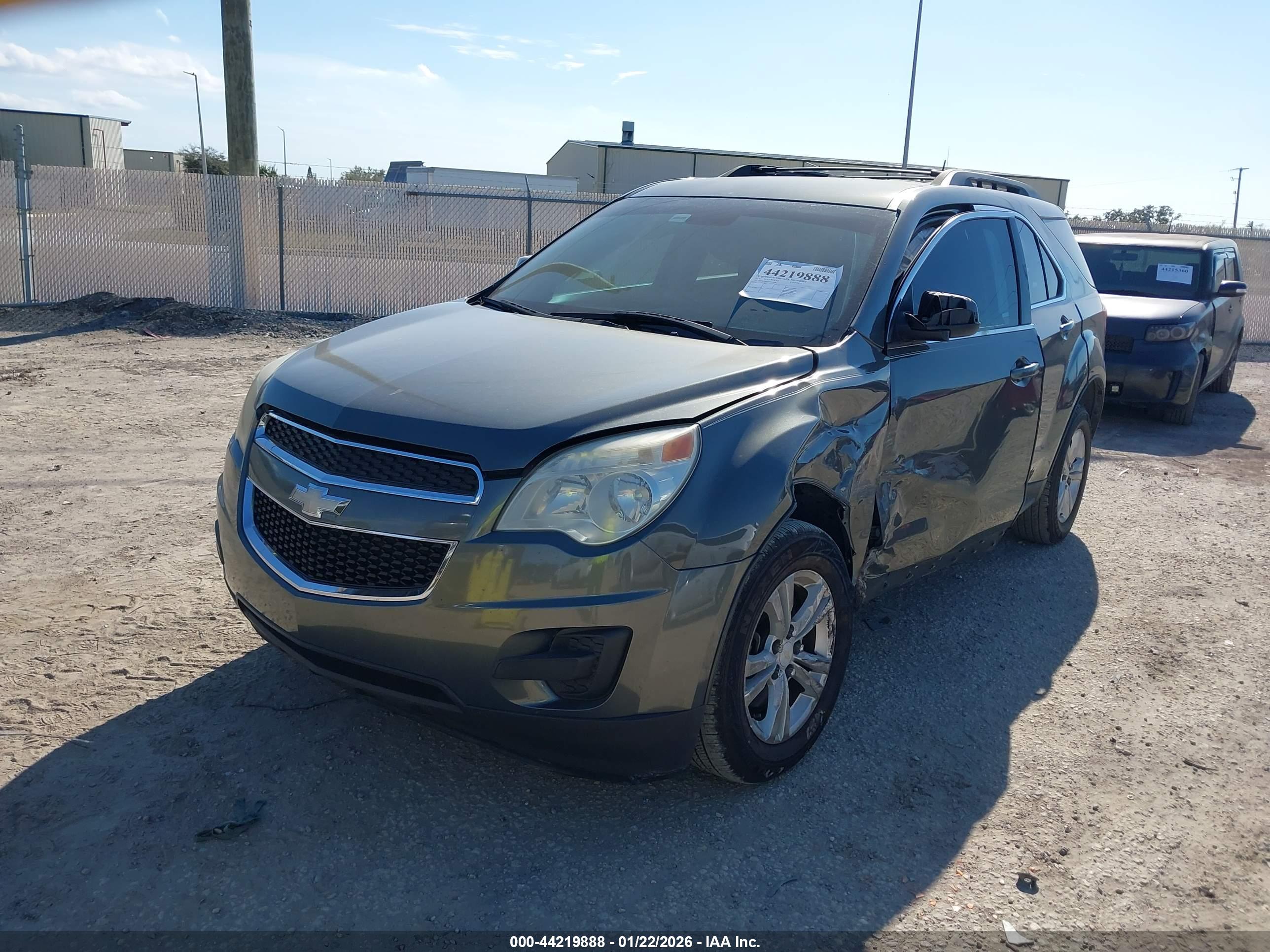 CHEVROLET EQUINOX image 2