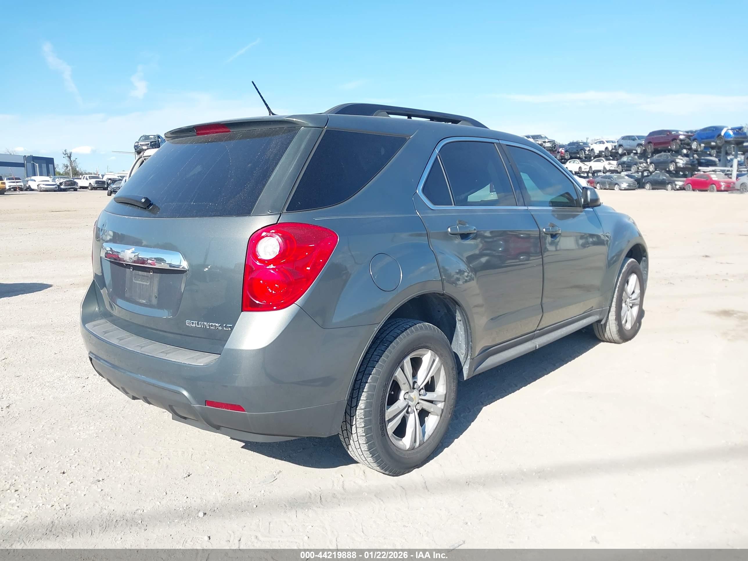CHEVROLET EQUINOX image 4