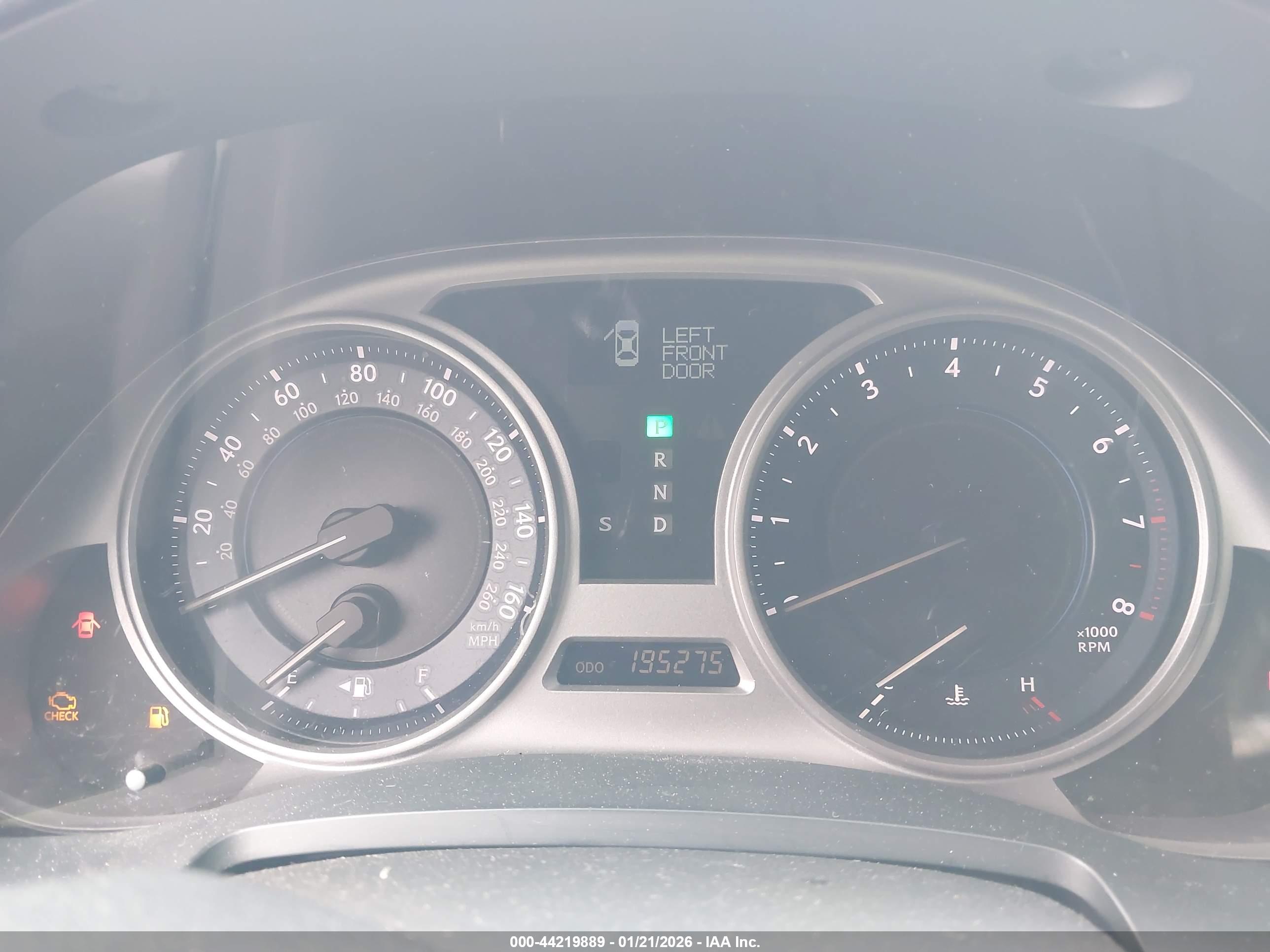 LEXUS IS image 7